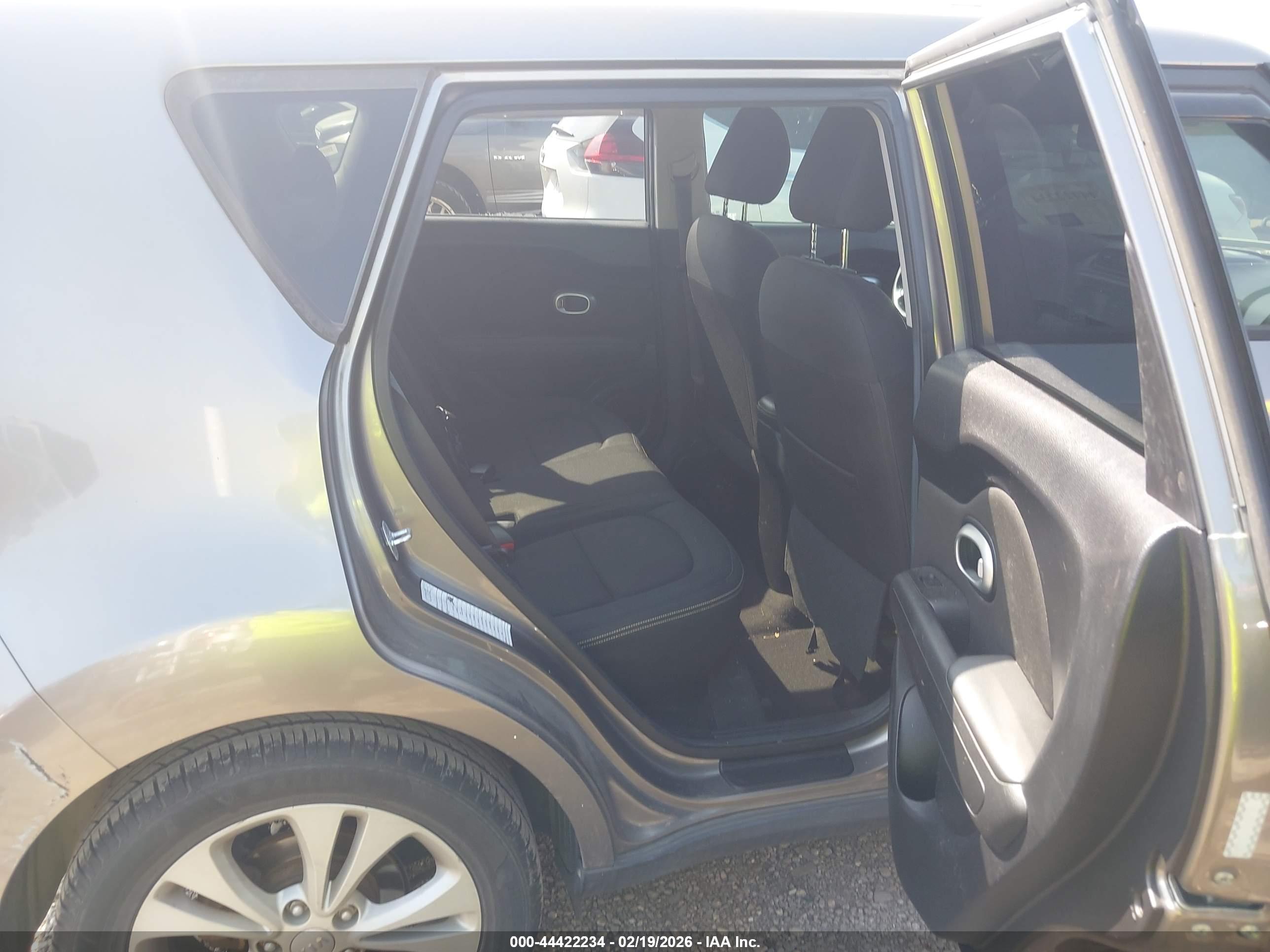 KIA SOUL image 8