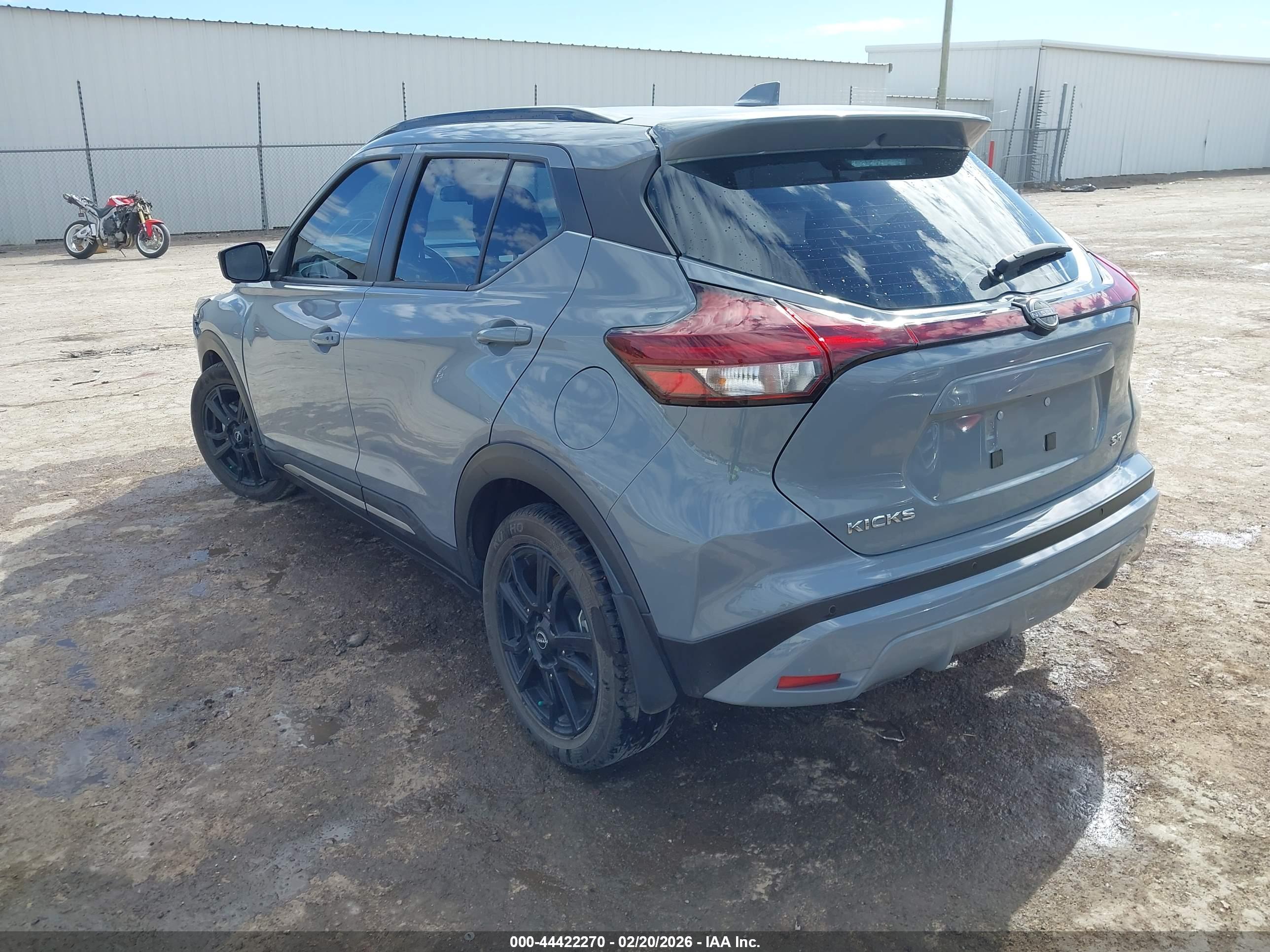 NISSAN KICKS image 3