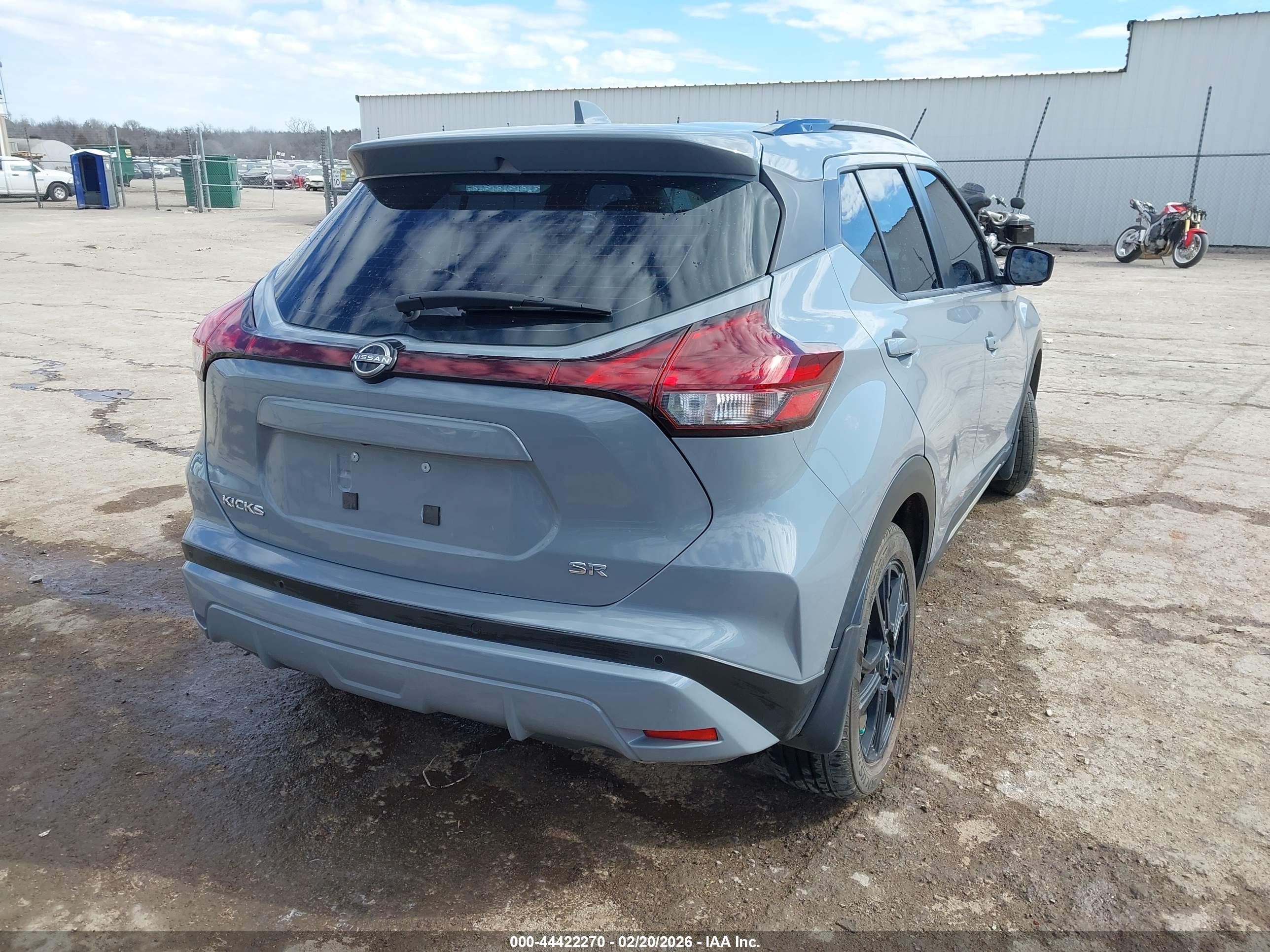 NISSAN KICKS image 4