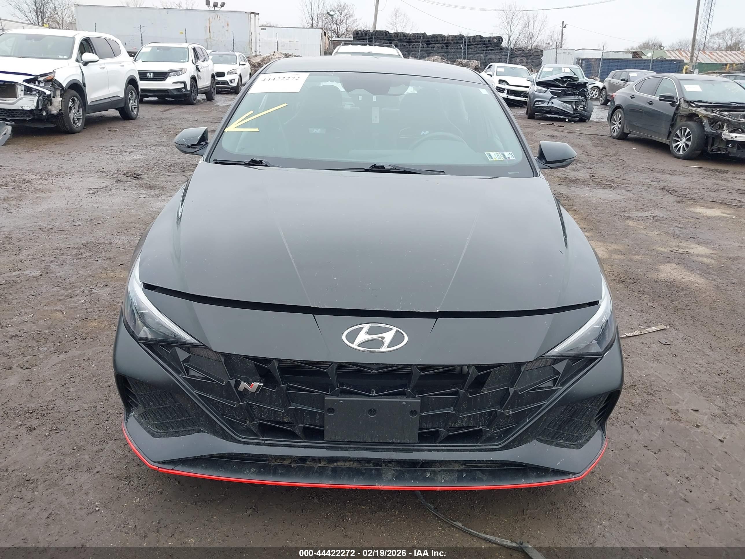 HYUNDAI ELANTRA image 6