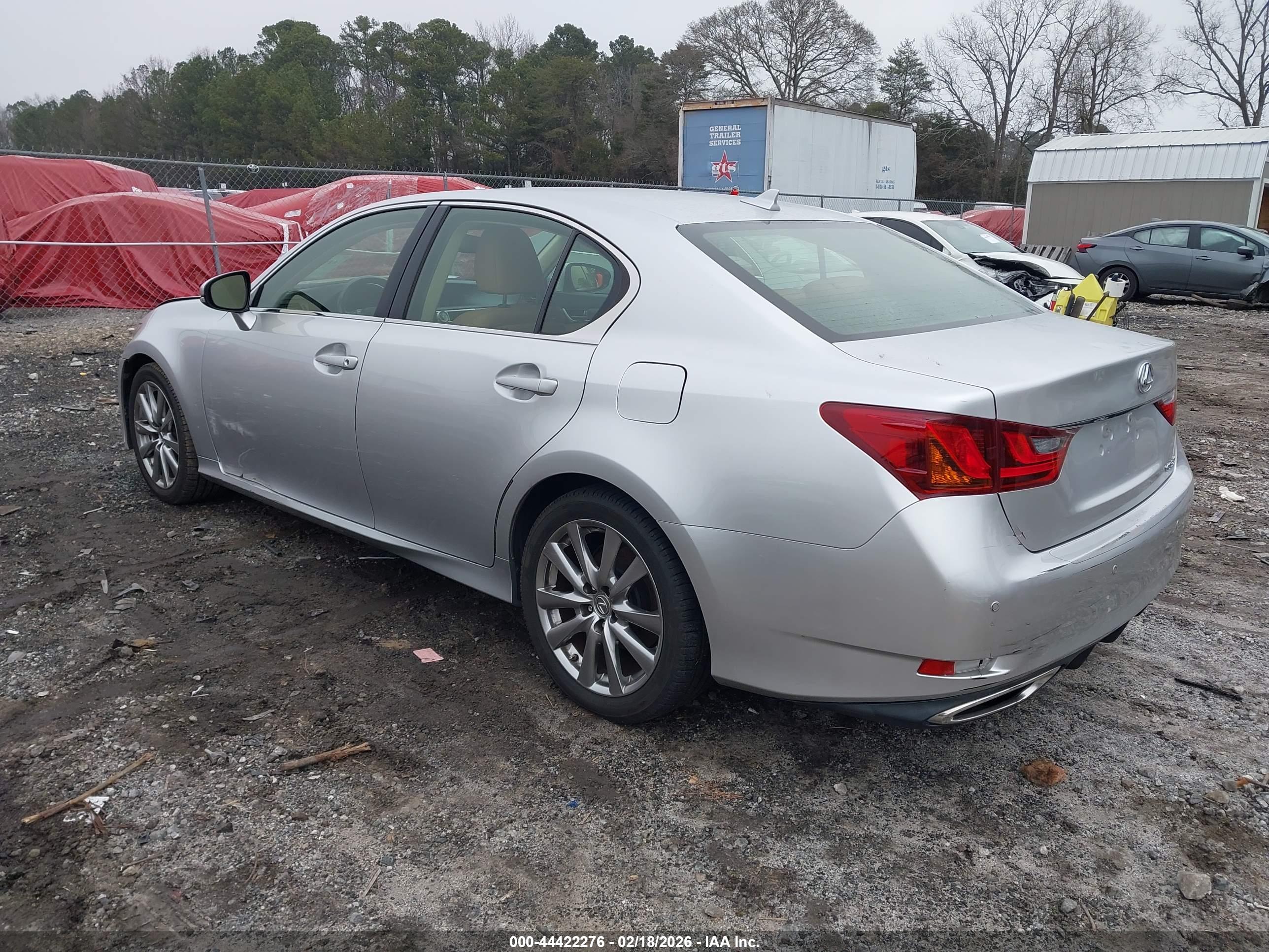 LEXUS GS image 3