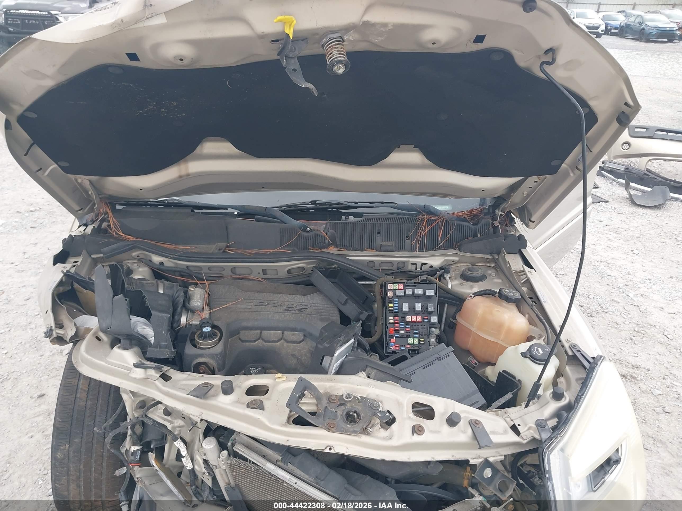 CHEVROLET EQUINOX image 10