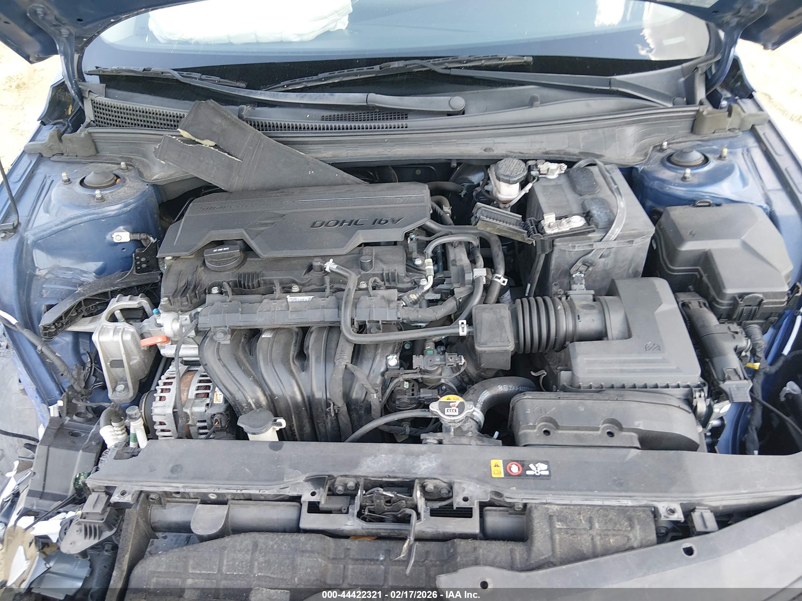 HYUNDAI ELANTRA image 10