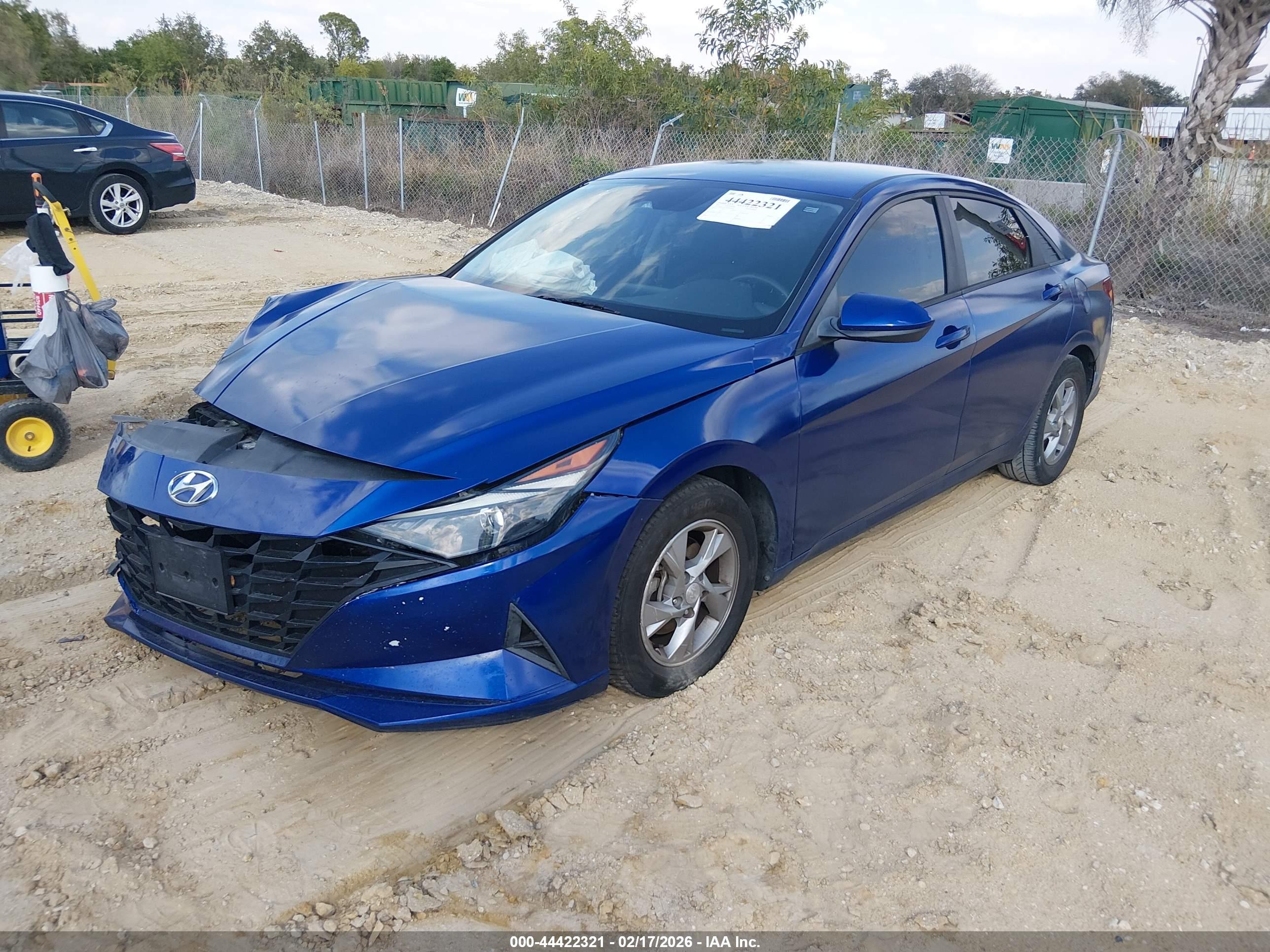 HYUNDAI ELANTRA image 2