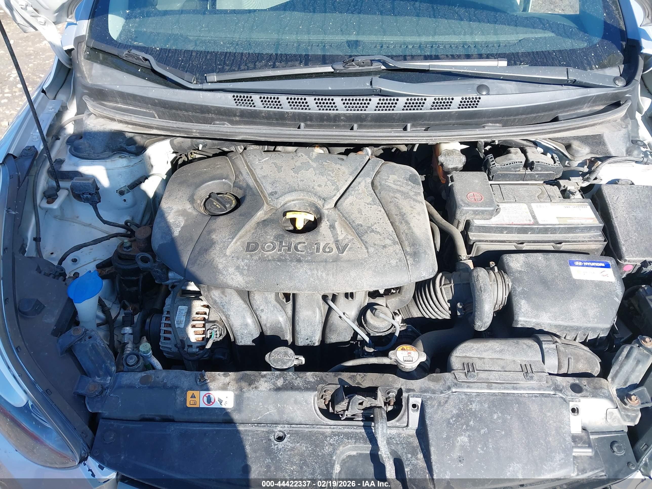 HYUNDAI ELANTRA image 10