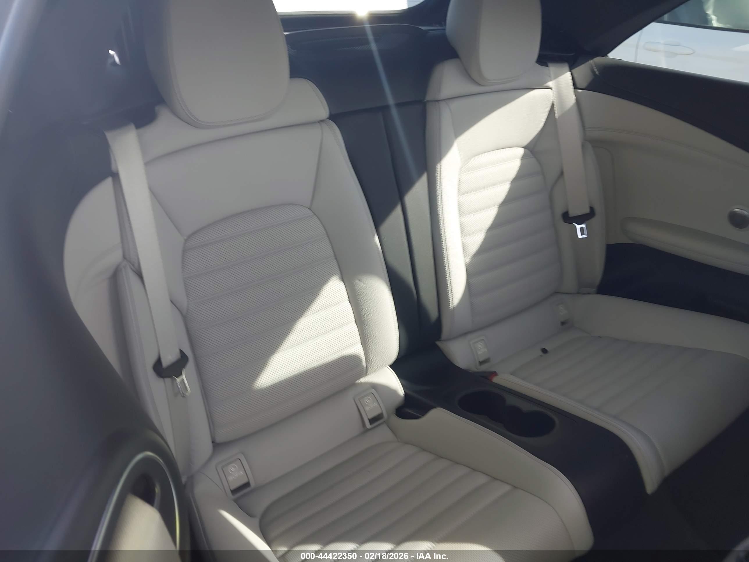 MERCEDES-BENZ C image 8