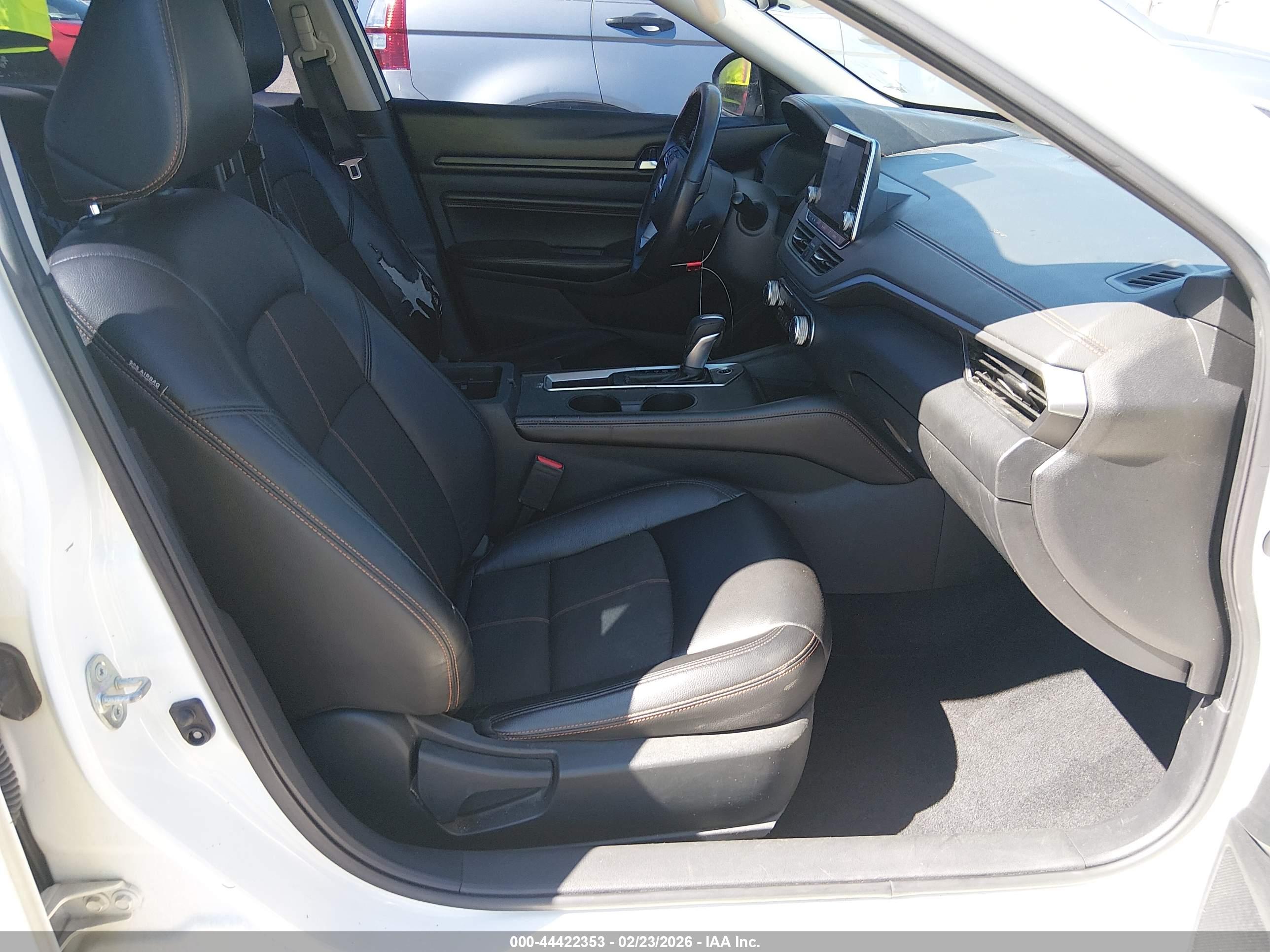 NISSAN ALTIMA image 5
