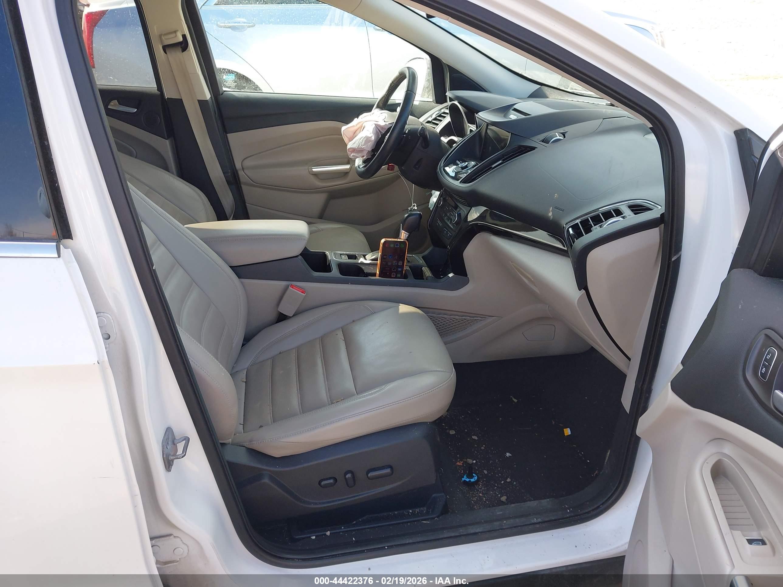 FORD ESCAPE image 5