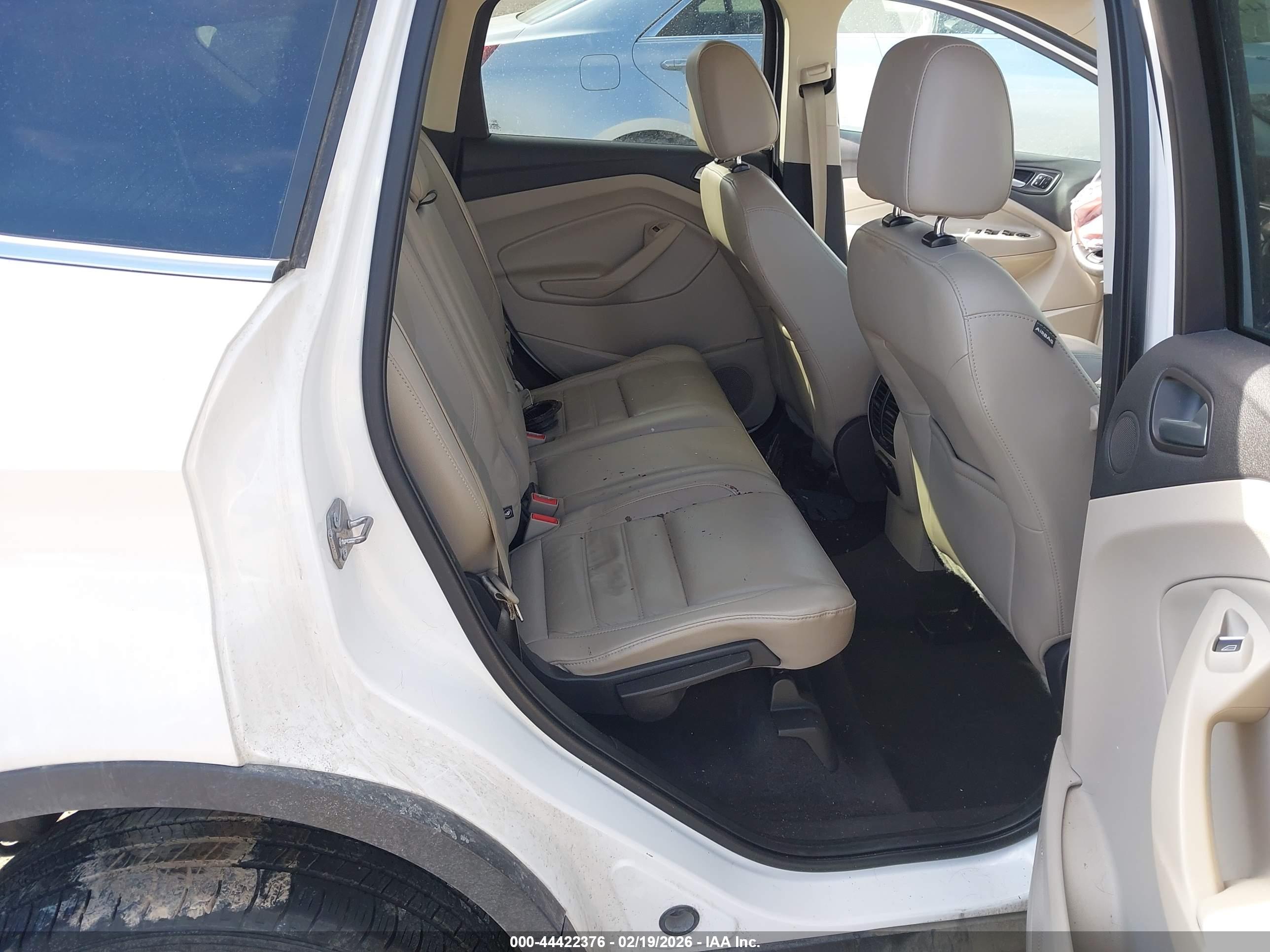 FORD ESCAPE image 8