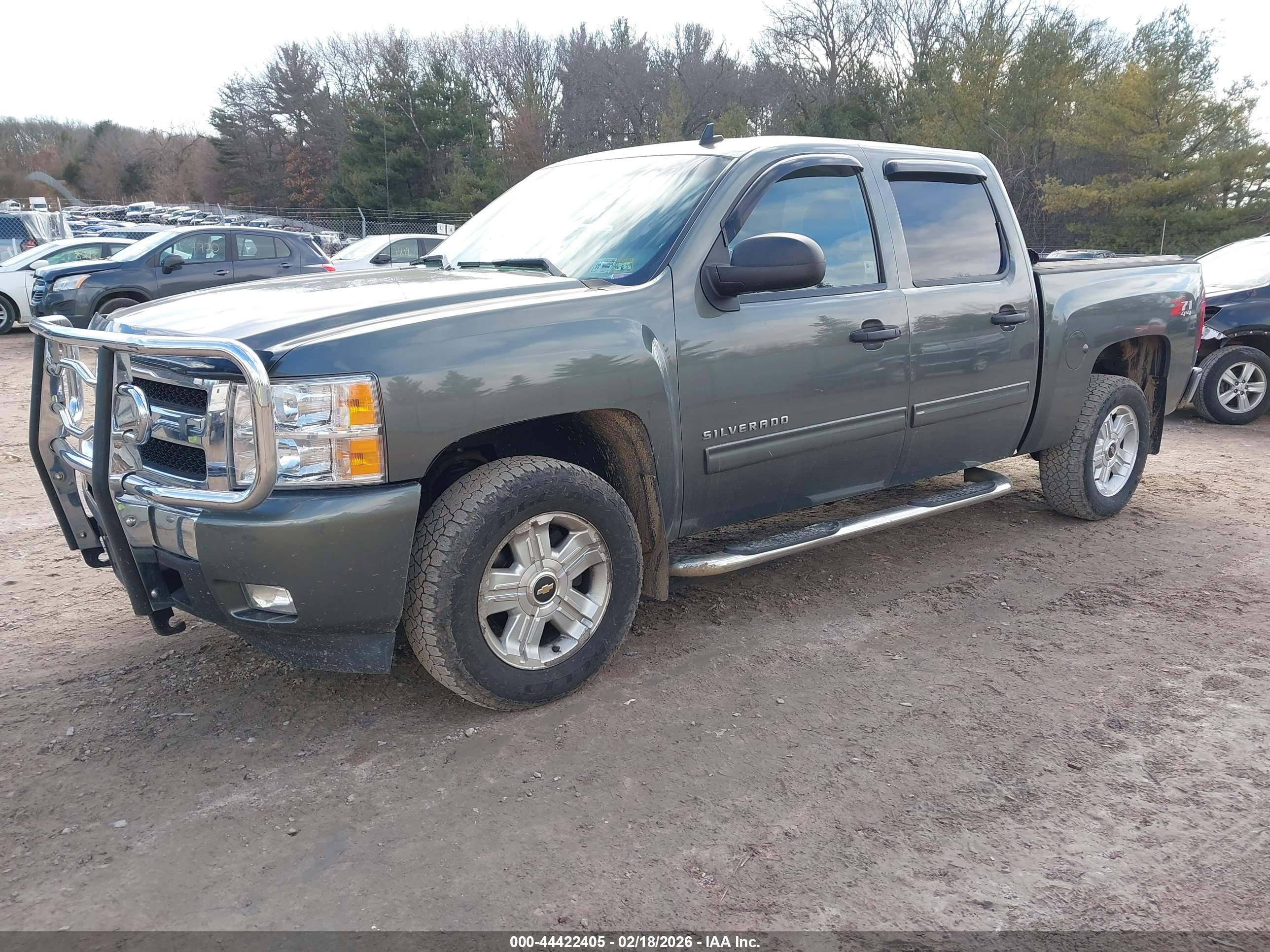 CHEVROLET SILVERADO image 2