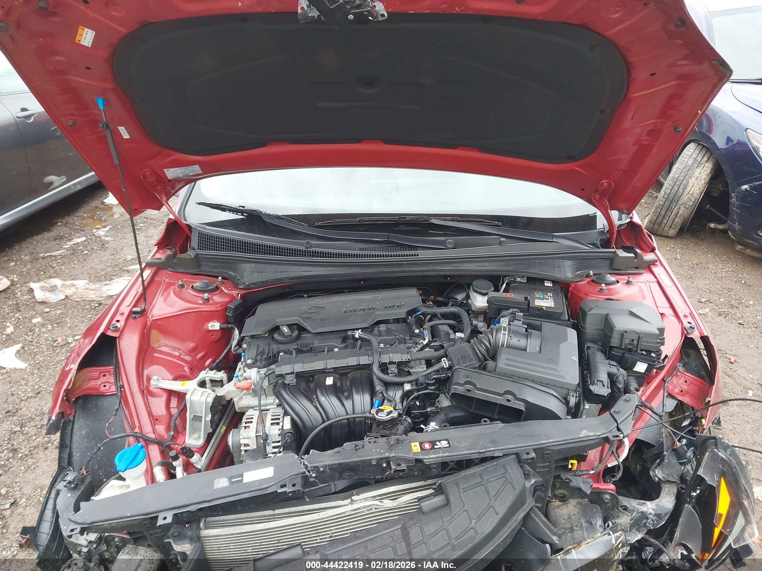 HYUNDAI ELANTRA image 10