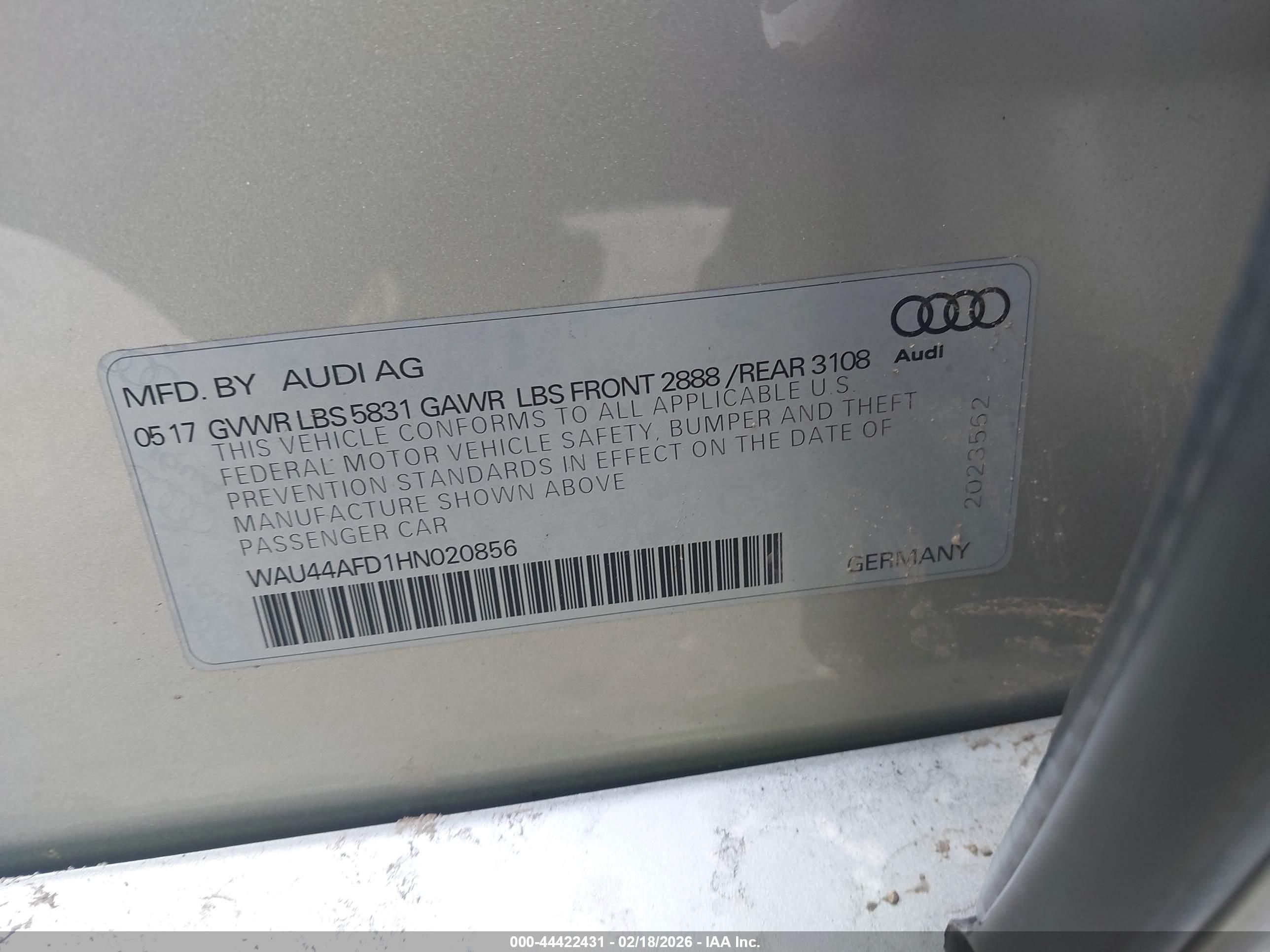 AUDI A8 image 9