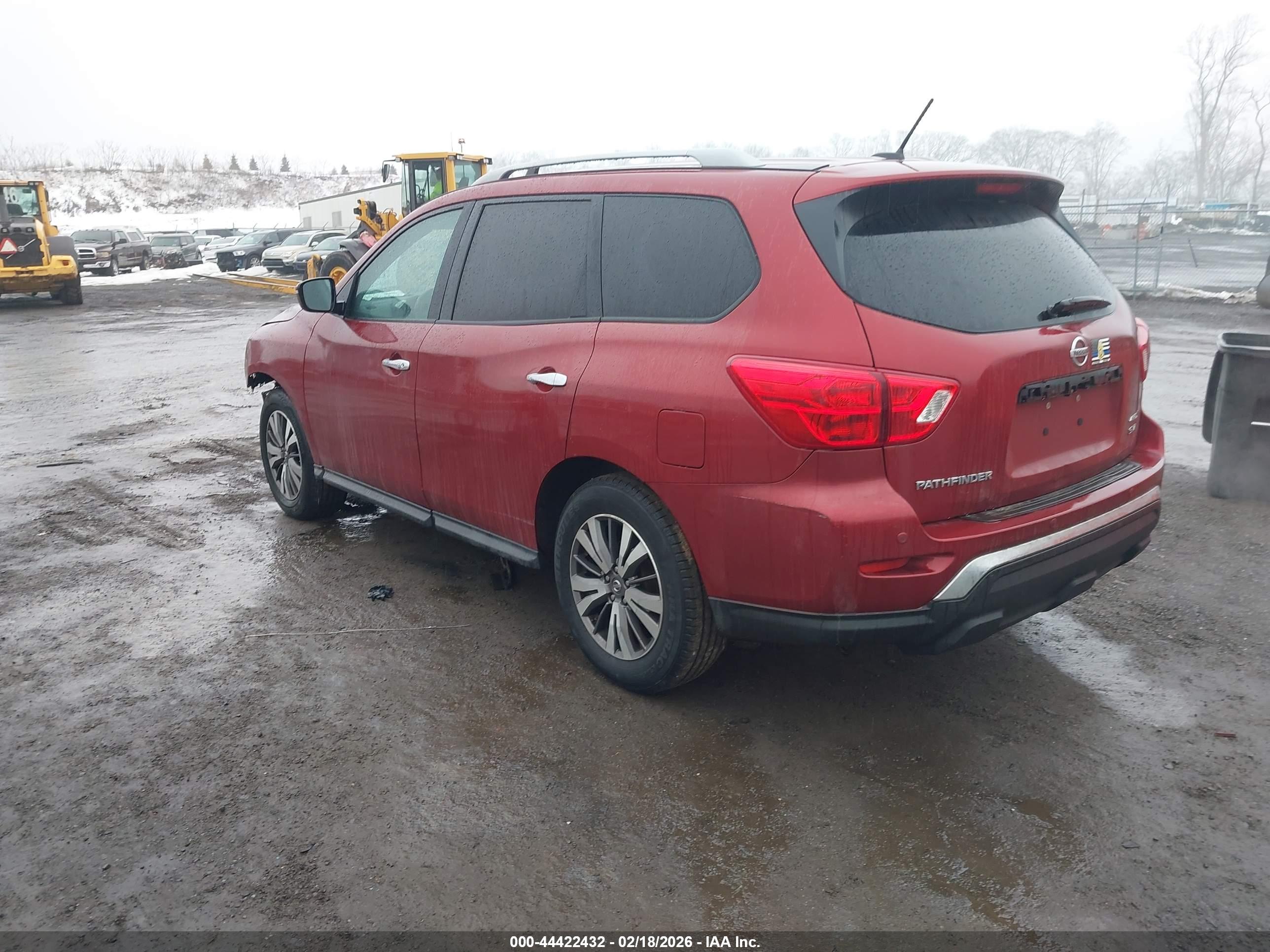 NISSAN PATHFINDER image 3