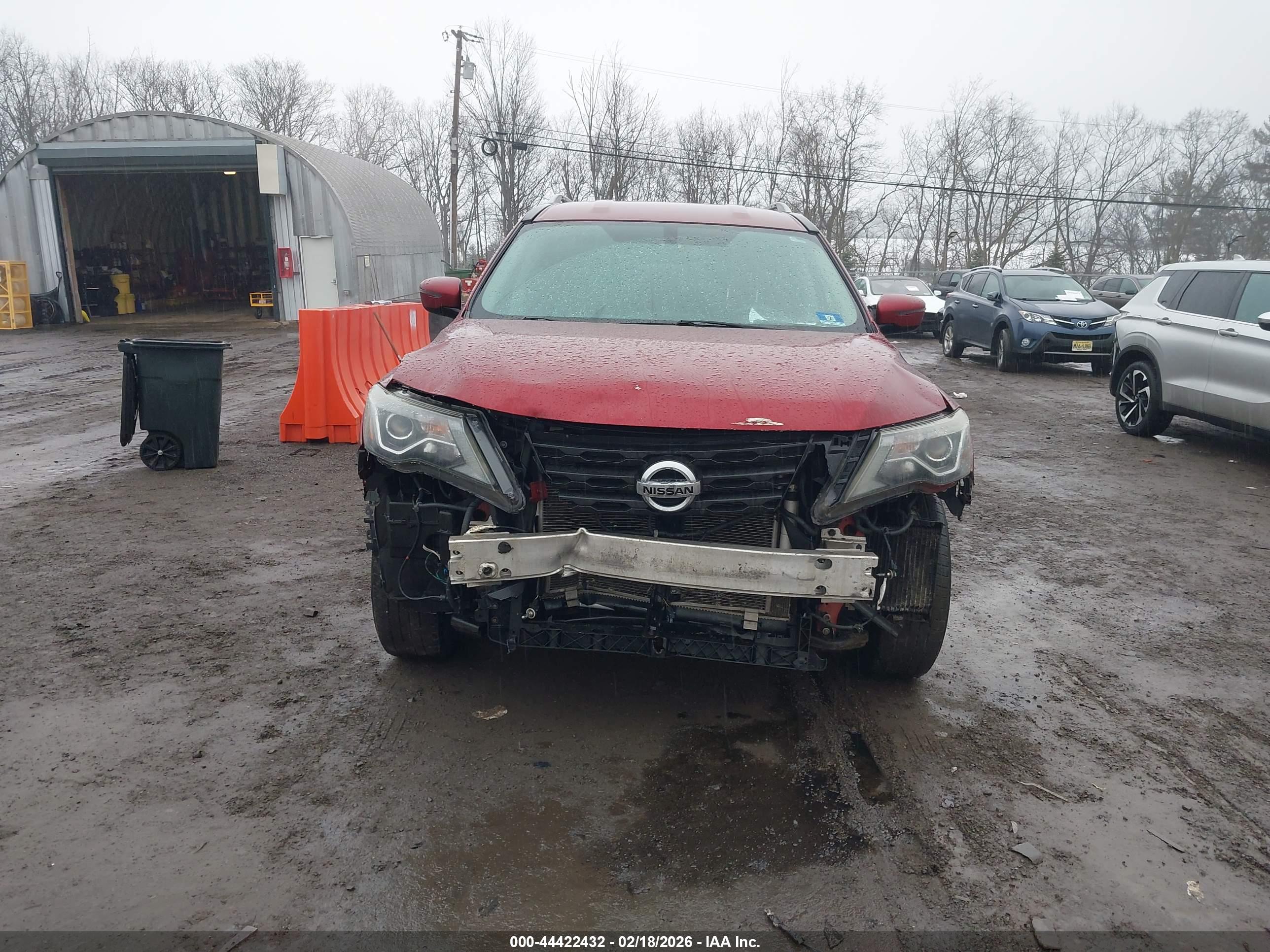 NISSAN PATHFINDER image 6