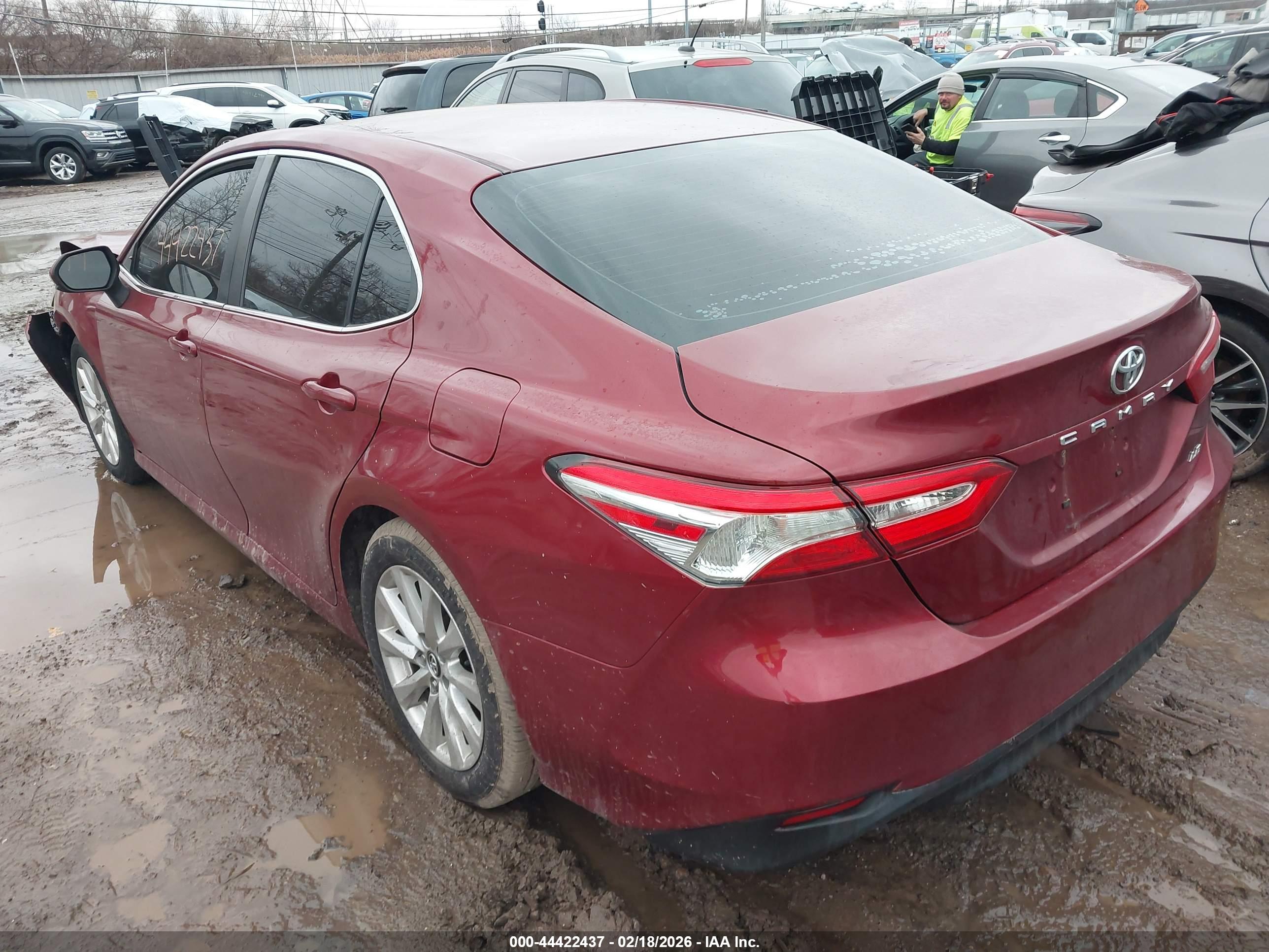 TOYOTA CAMRY image 3