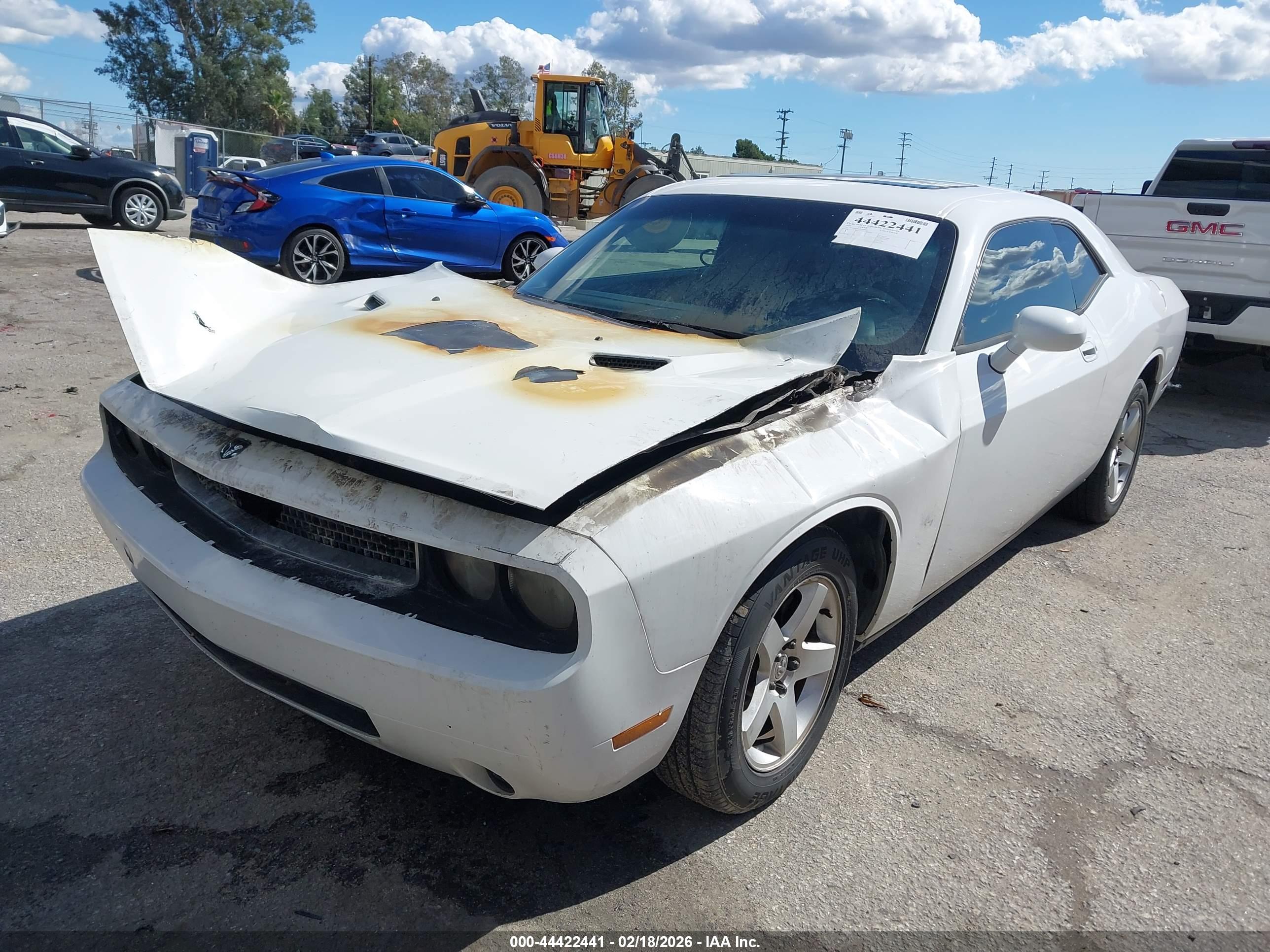 DODGE CHALLENGER image 2