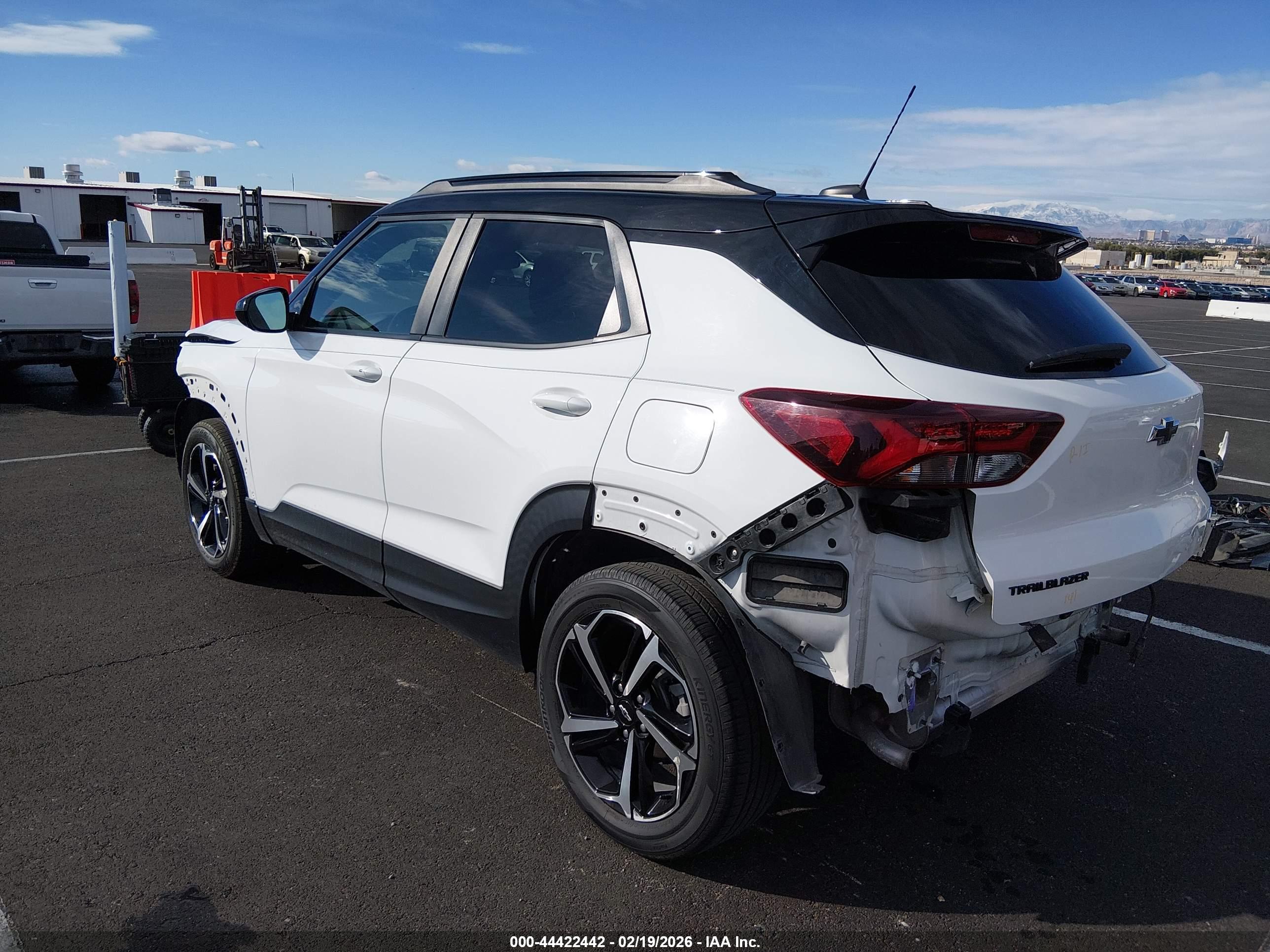 CHEVROLET TRAILBLAZER image 3