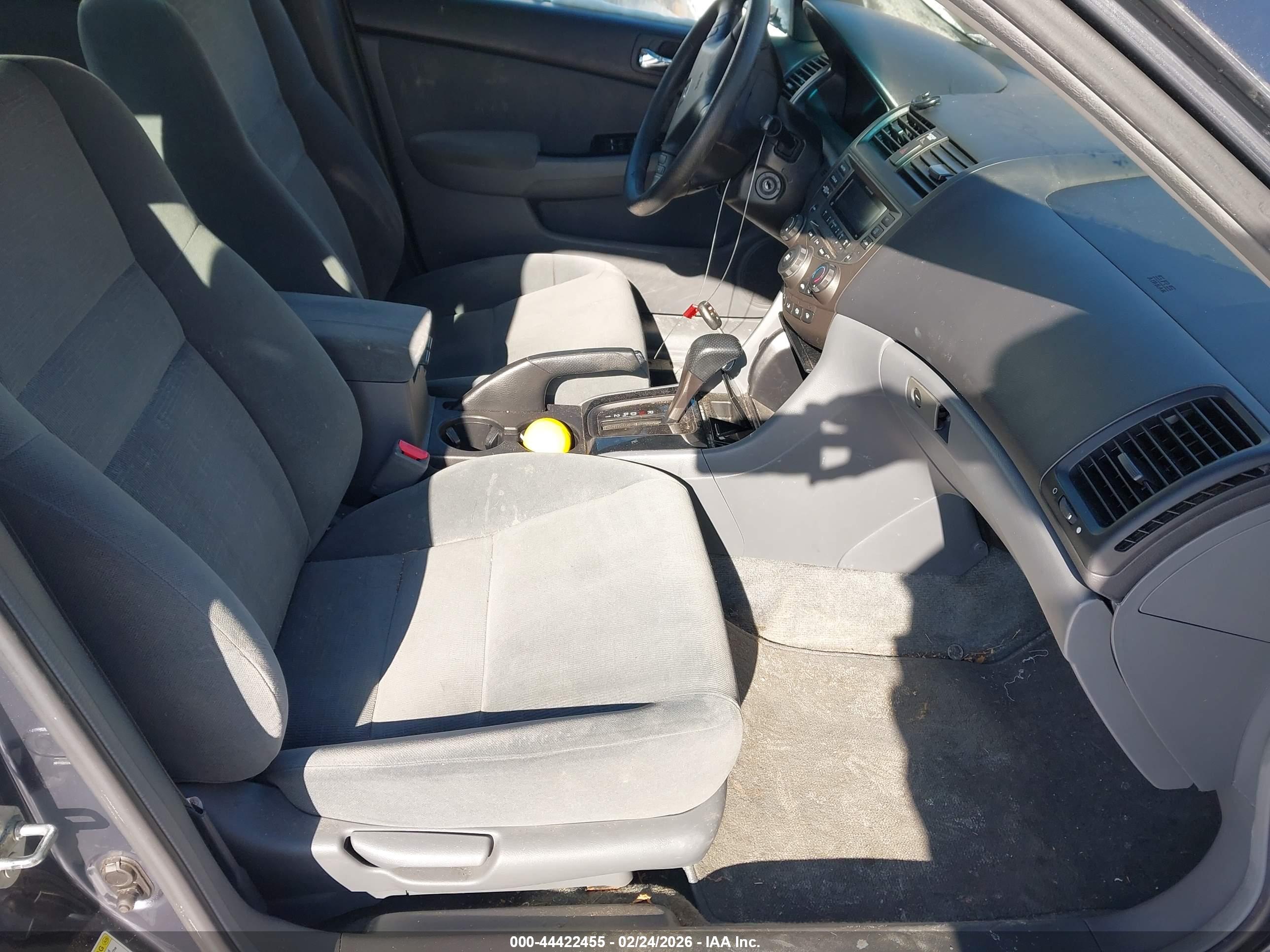HONDA ACCORD image 5