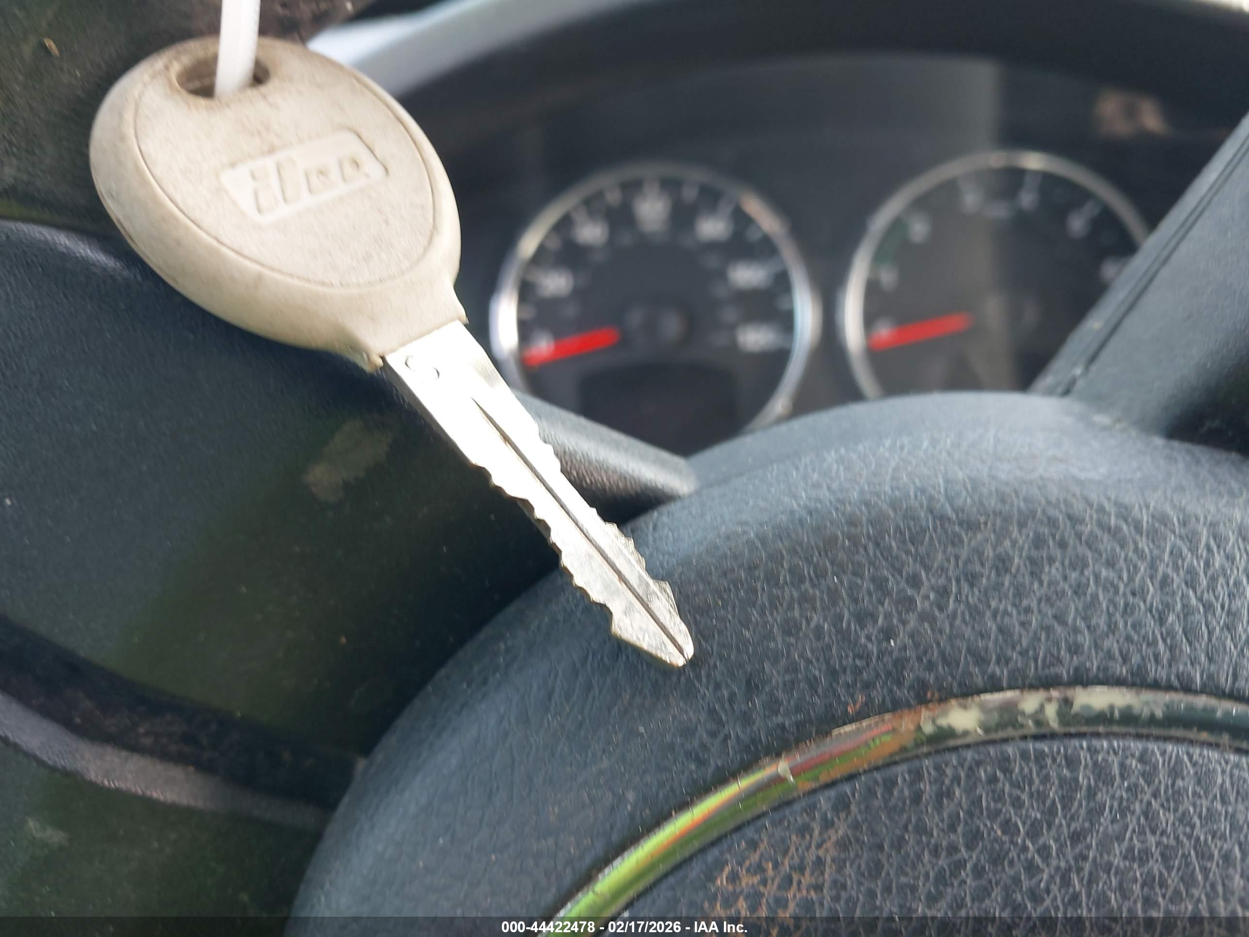 JEEP LIBERTY image 11
