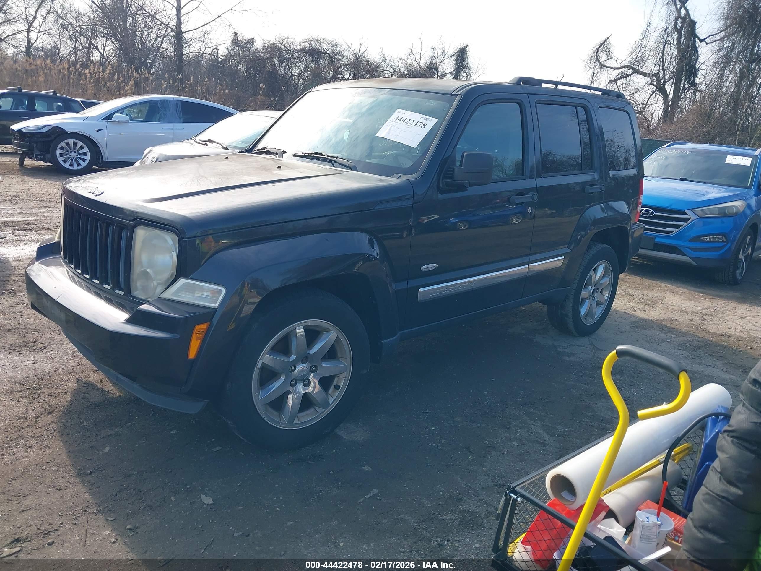 JEEP LIBERTY image 2