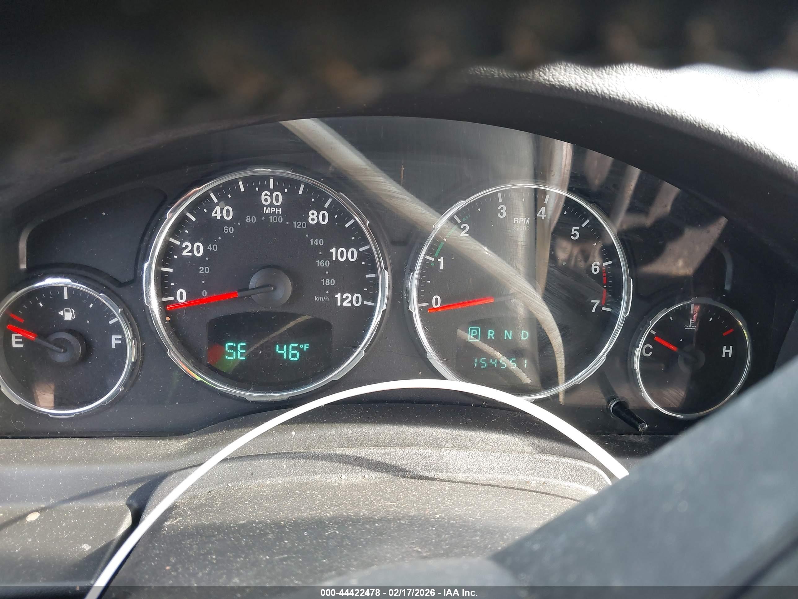 JEEP LIBERTY image 7