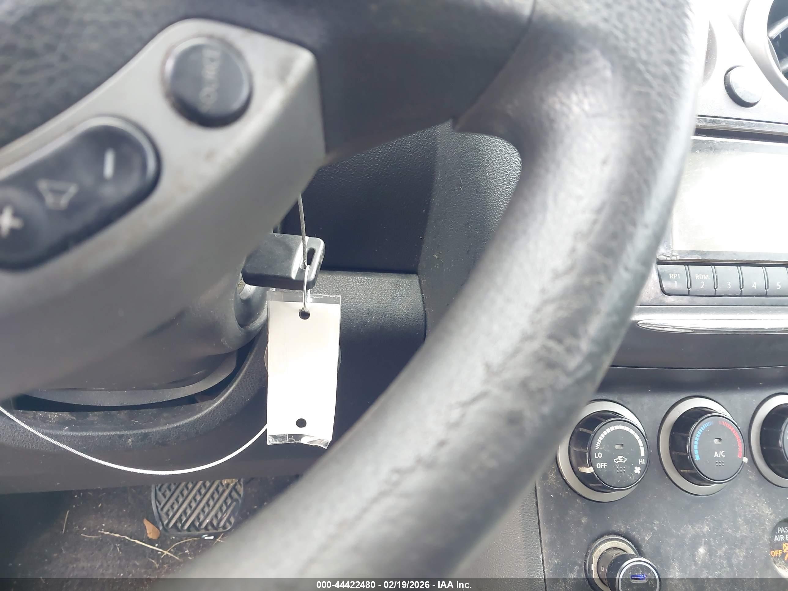 NISSAN ROGUE image 11