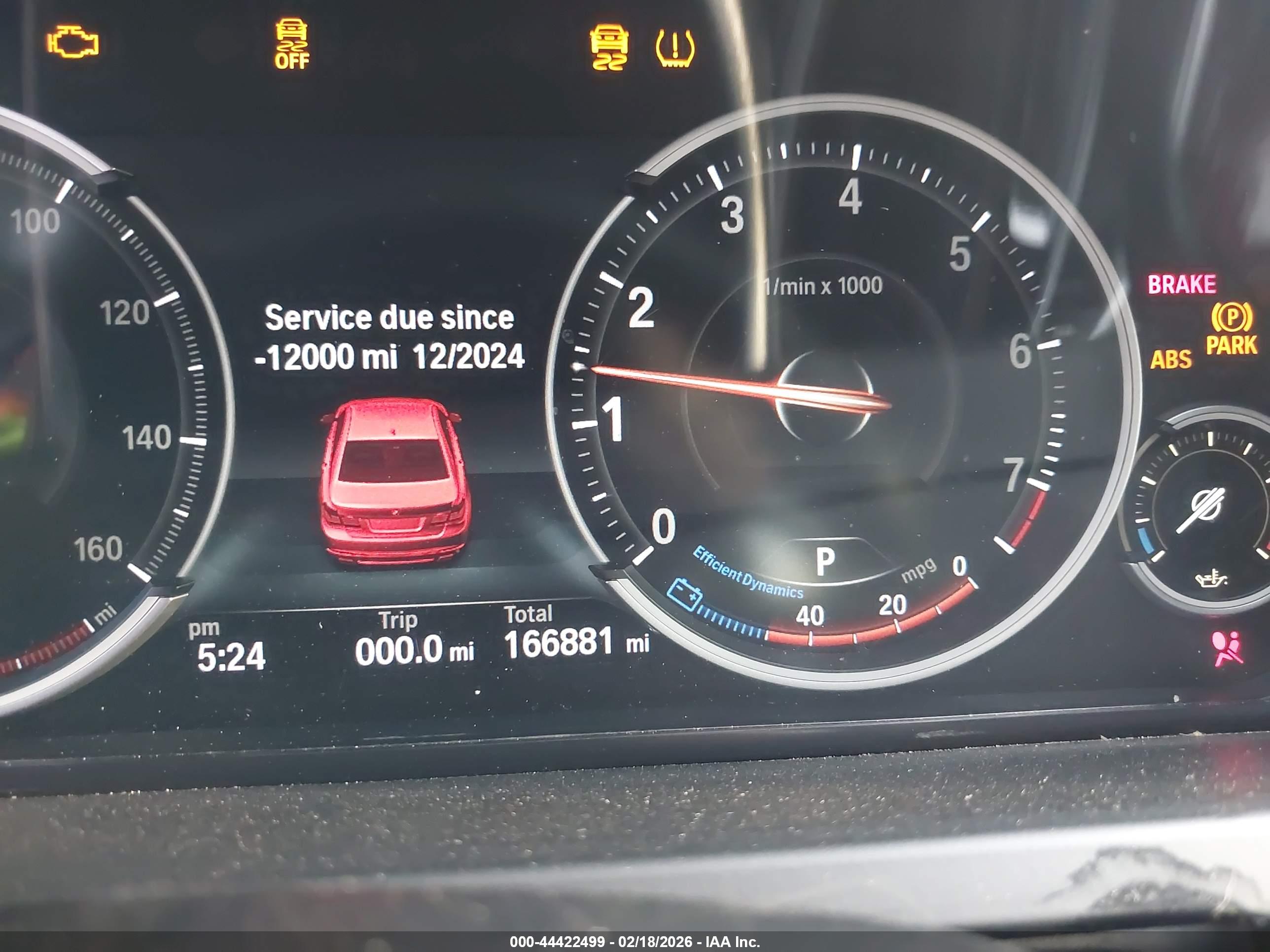 BMW 750I image 7