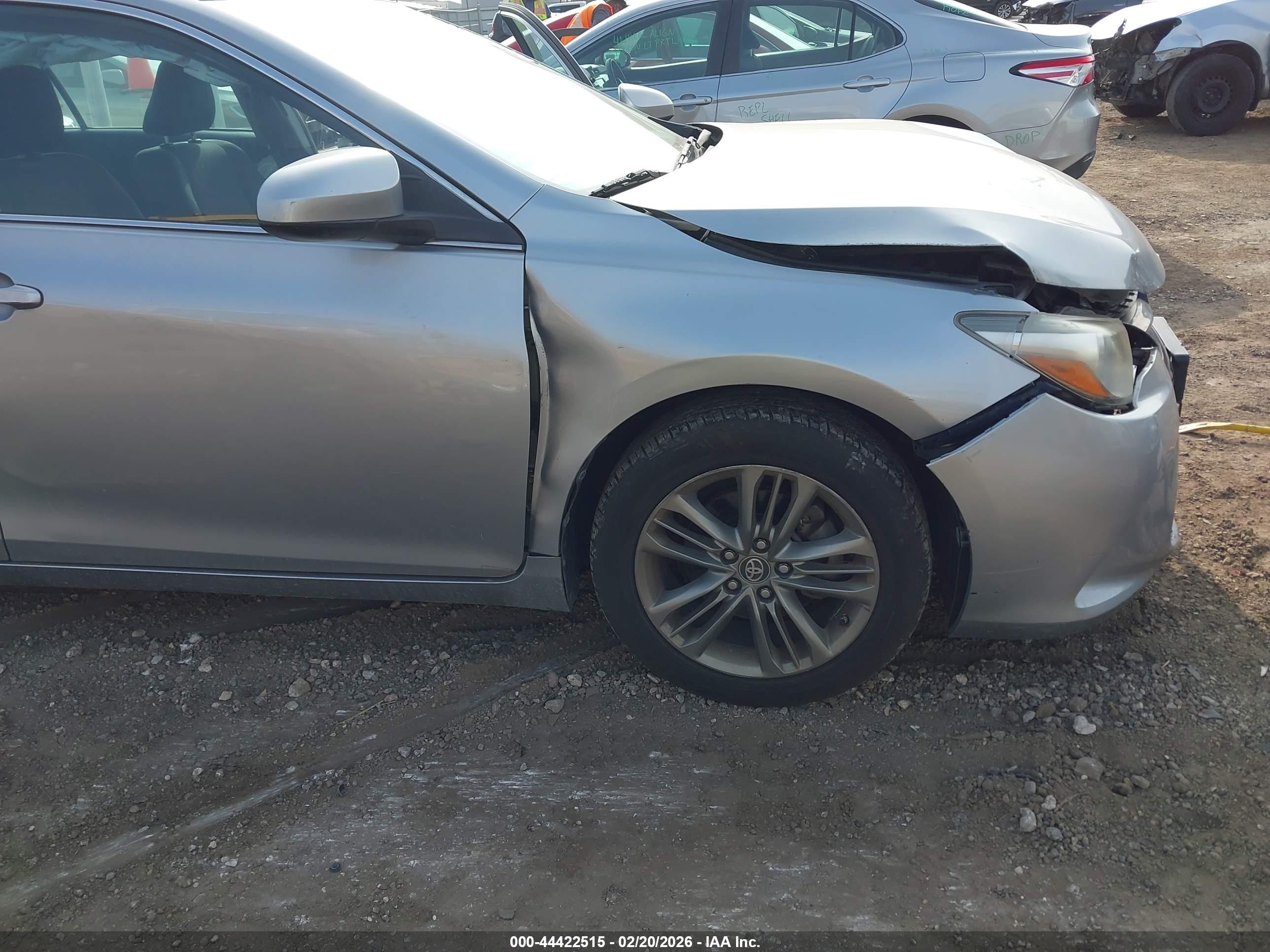 TOYOTA CAMRY image 6