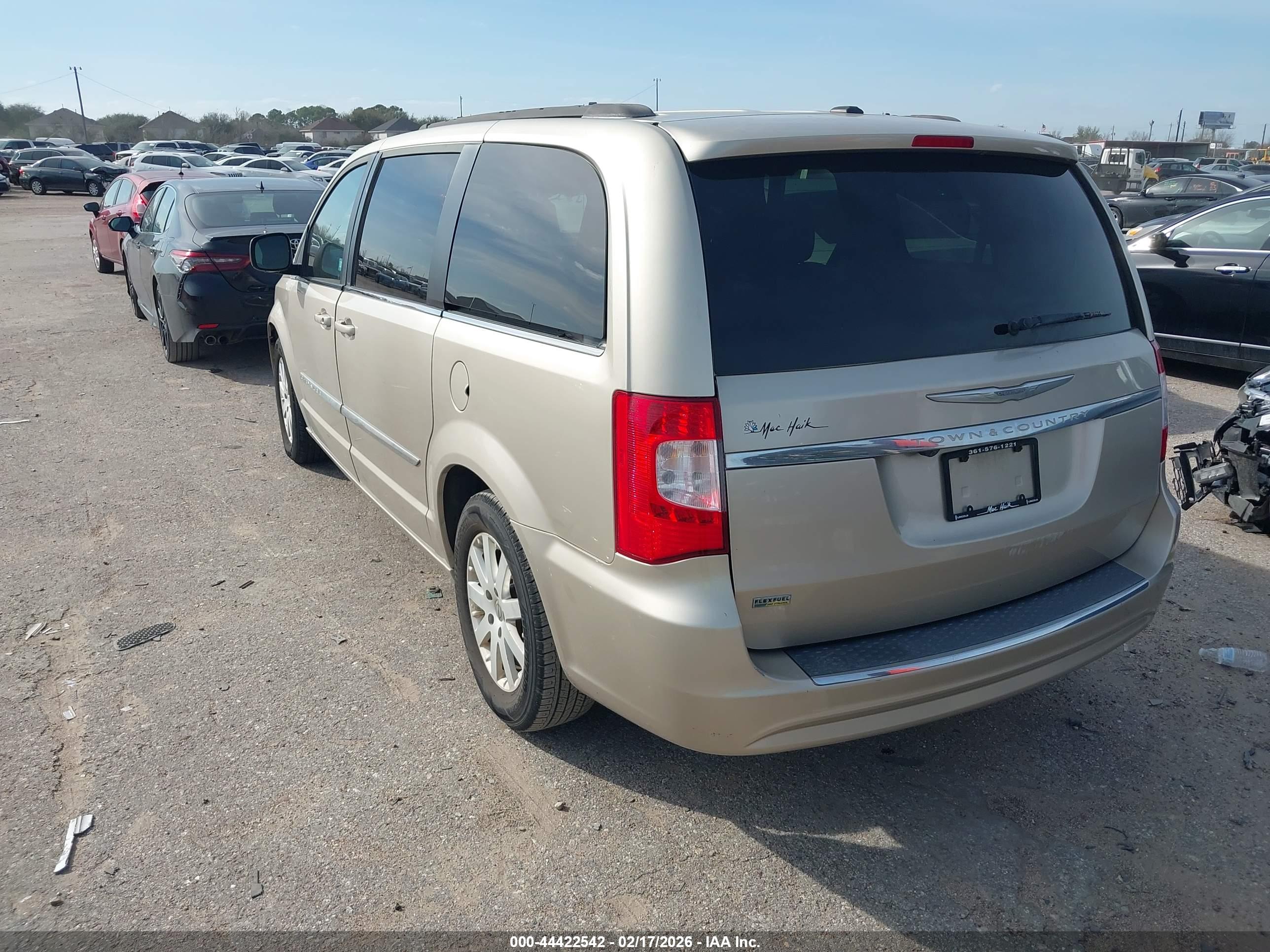 CHRYSLER TOWN image 3