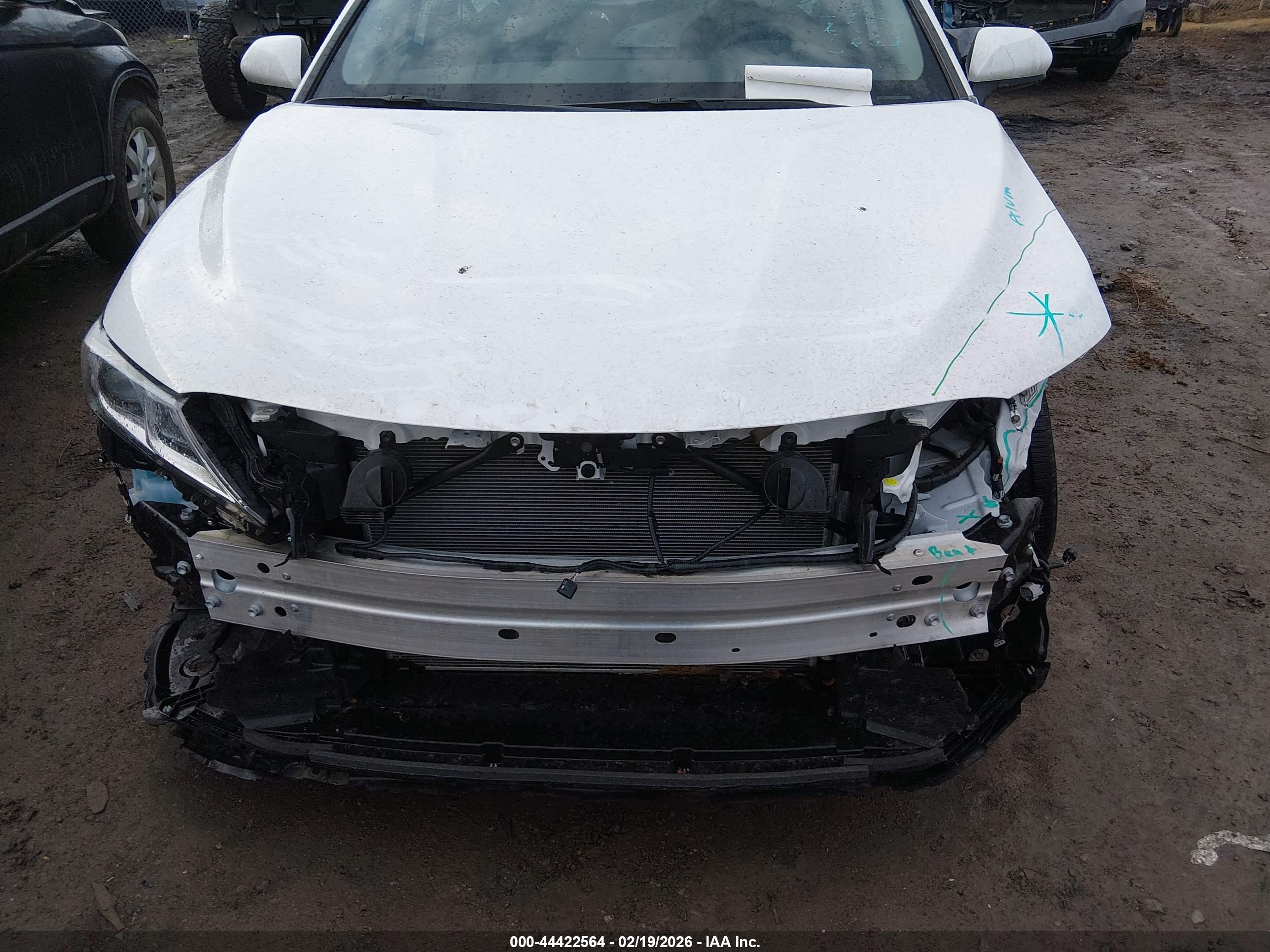 TOYOTA CAMRY image 6