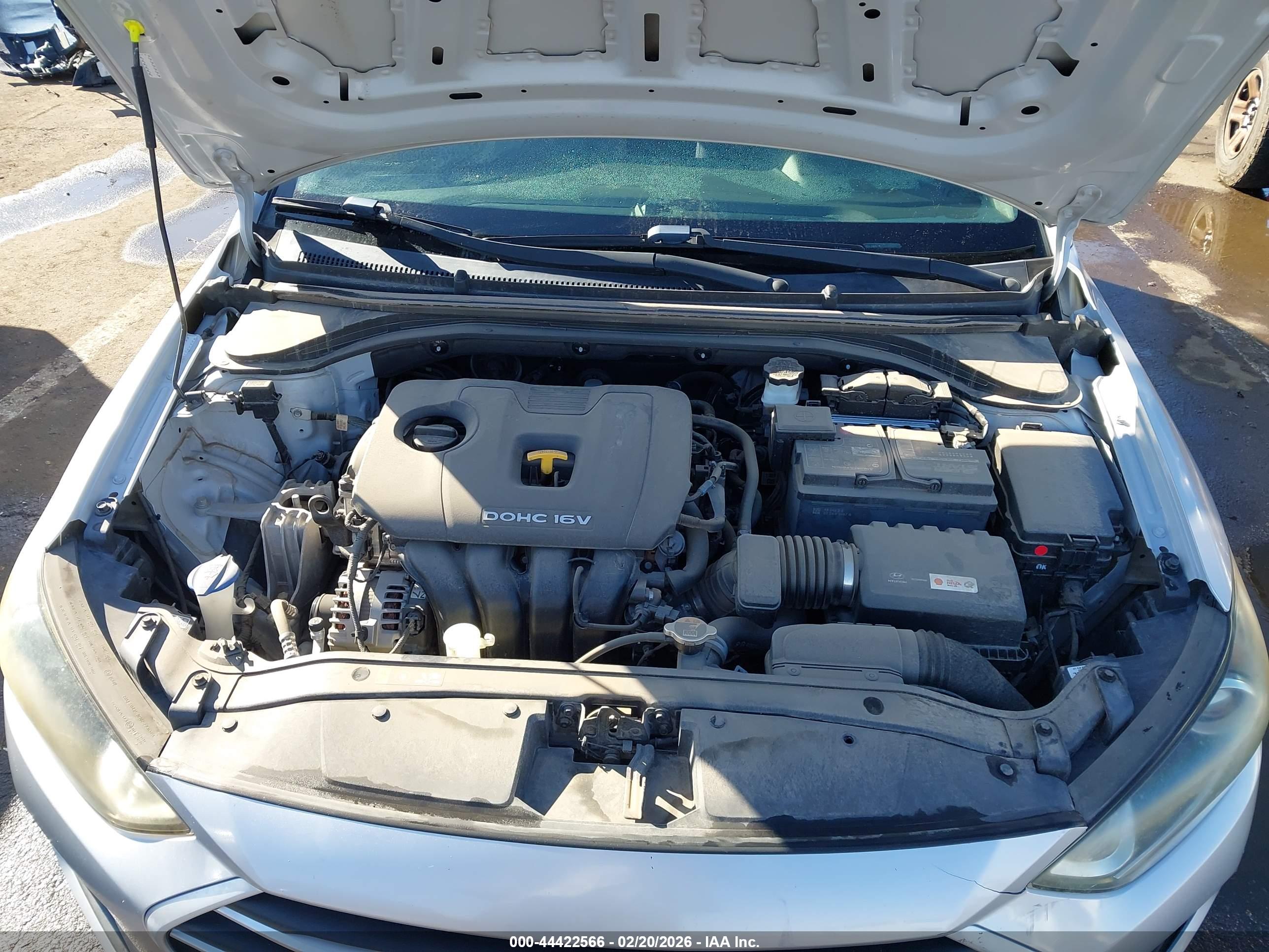 HYUNDAI ELANTRA image 10