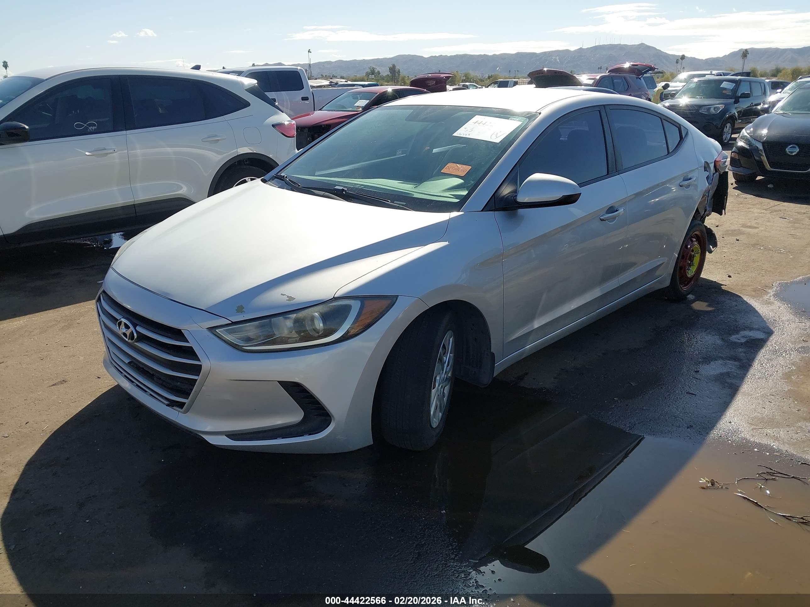 HYUNDAI ELANTRA image 2