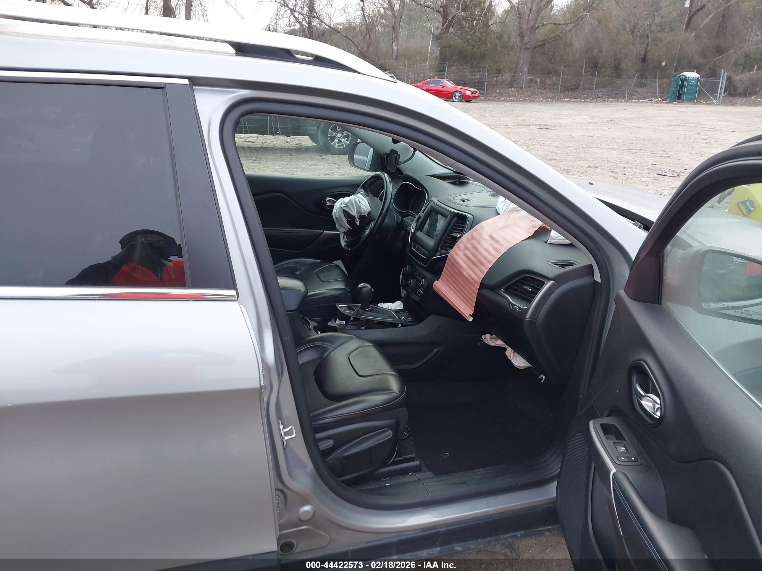 JEEP CHEROKEE image 5