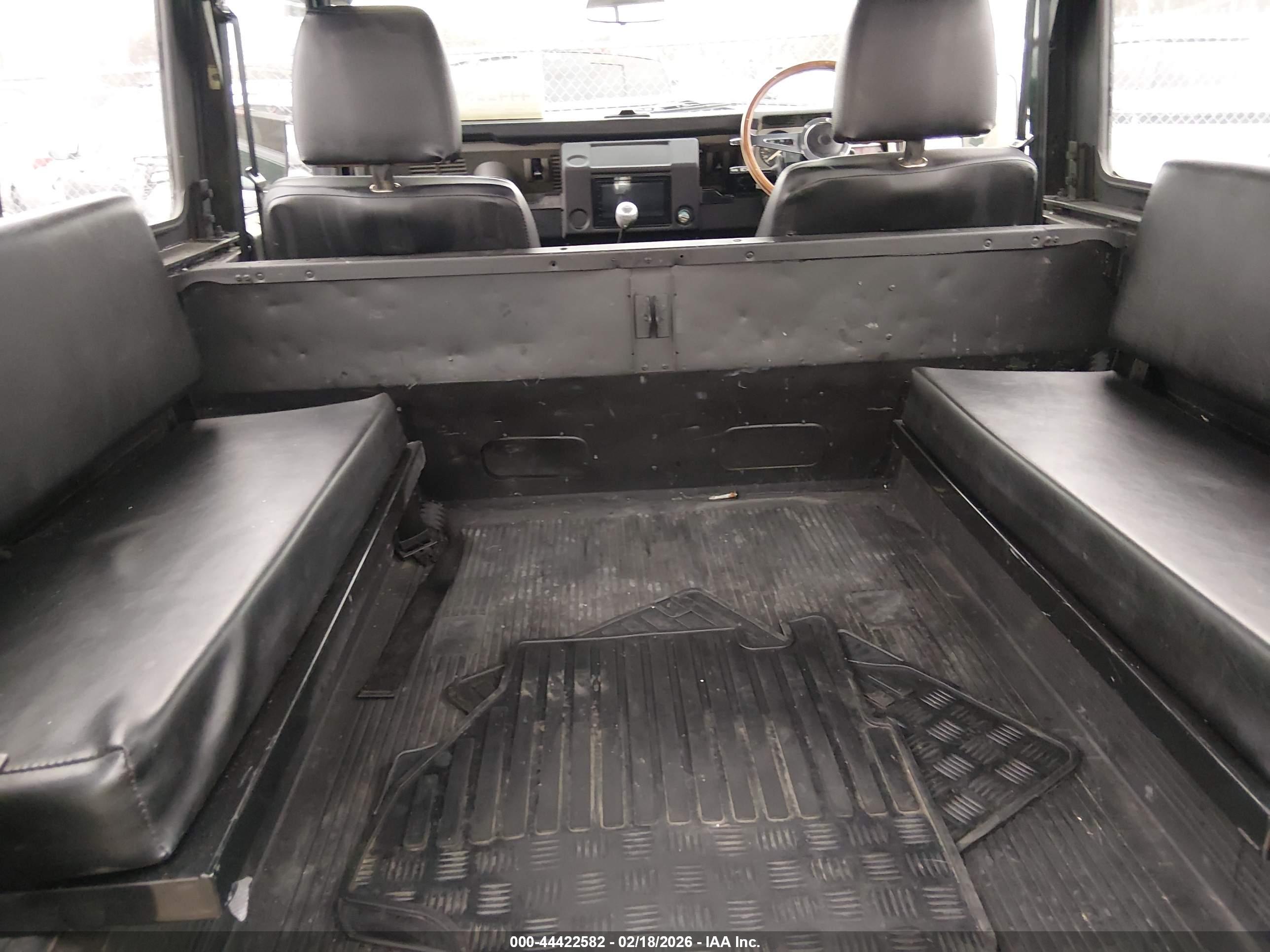 LANDROVER DEFENDER image 8