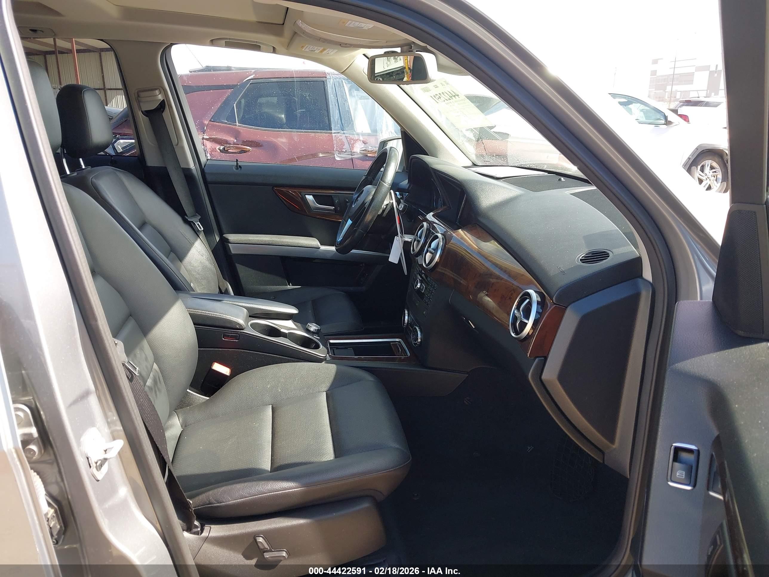 MERCEDES-BENZ GLK image 5