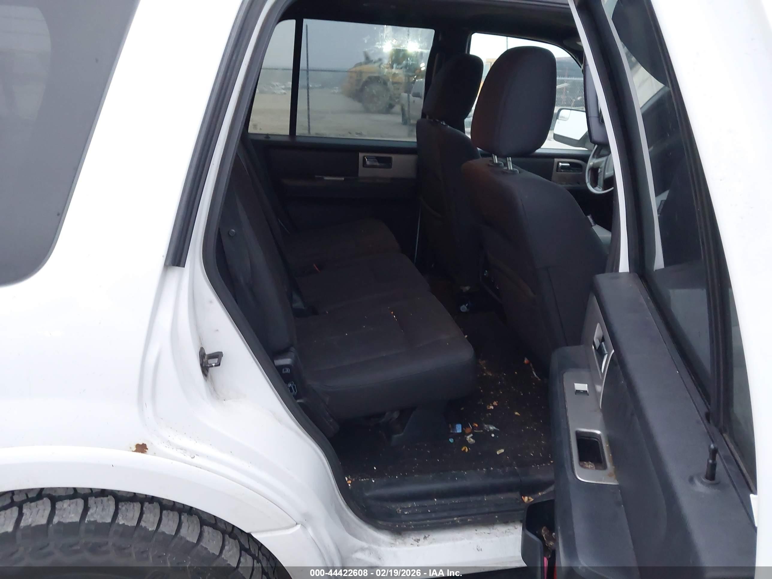 FORD EXPEDITION image 8