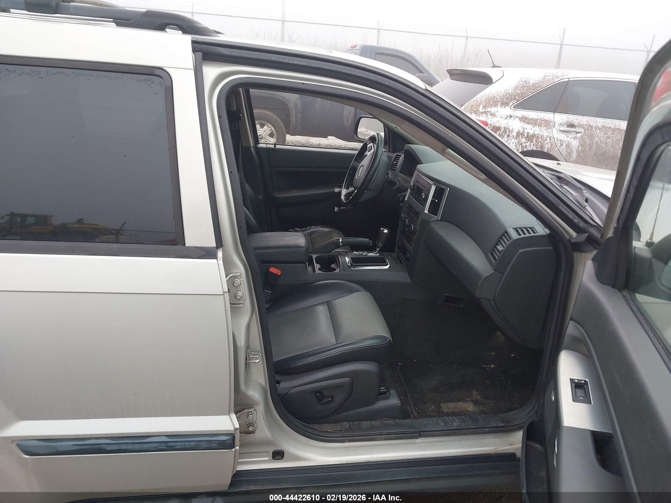 JEEP GRAND image 5