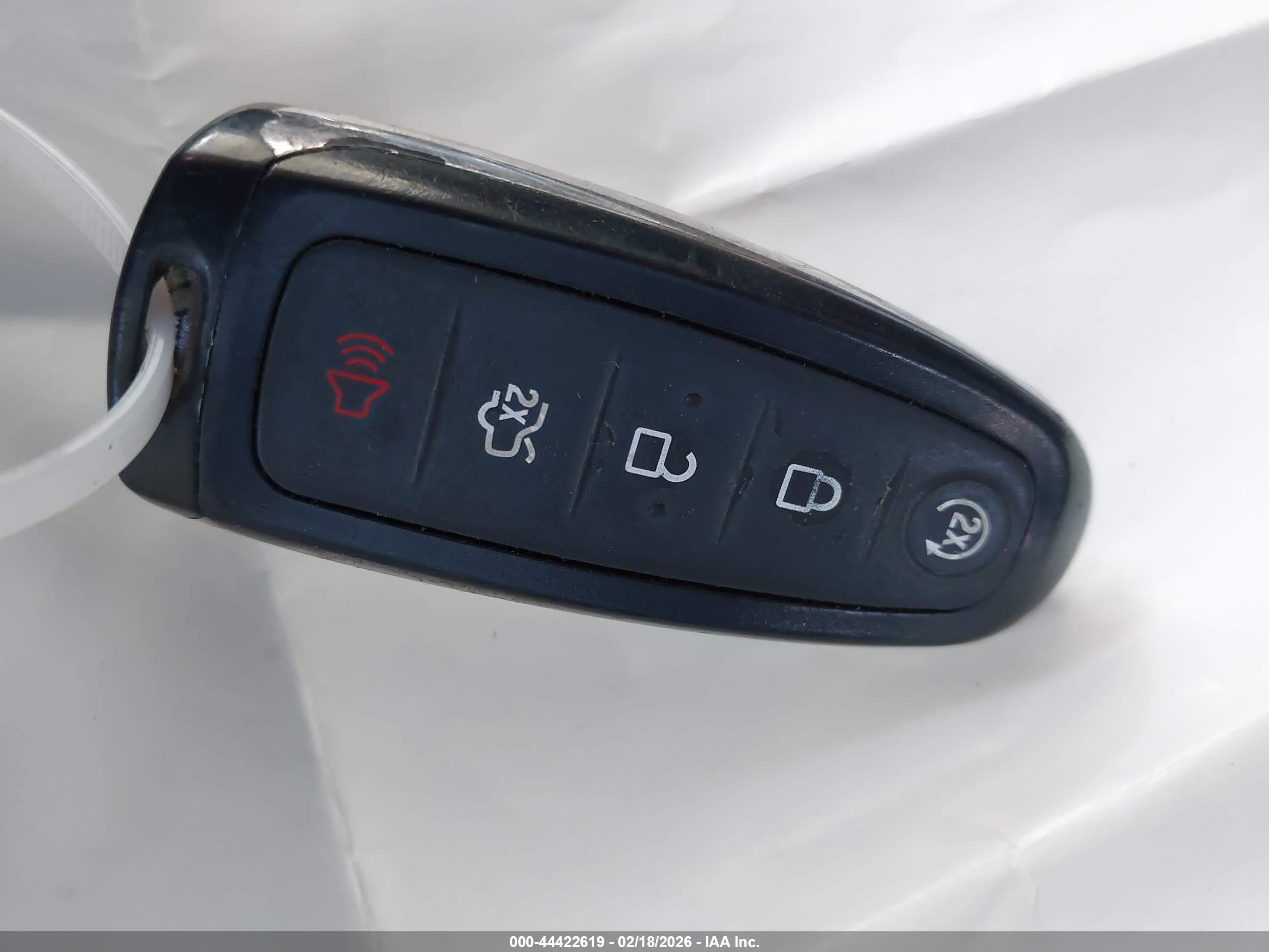 FORD ESCAPE image 11