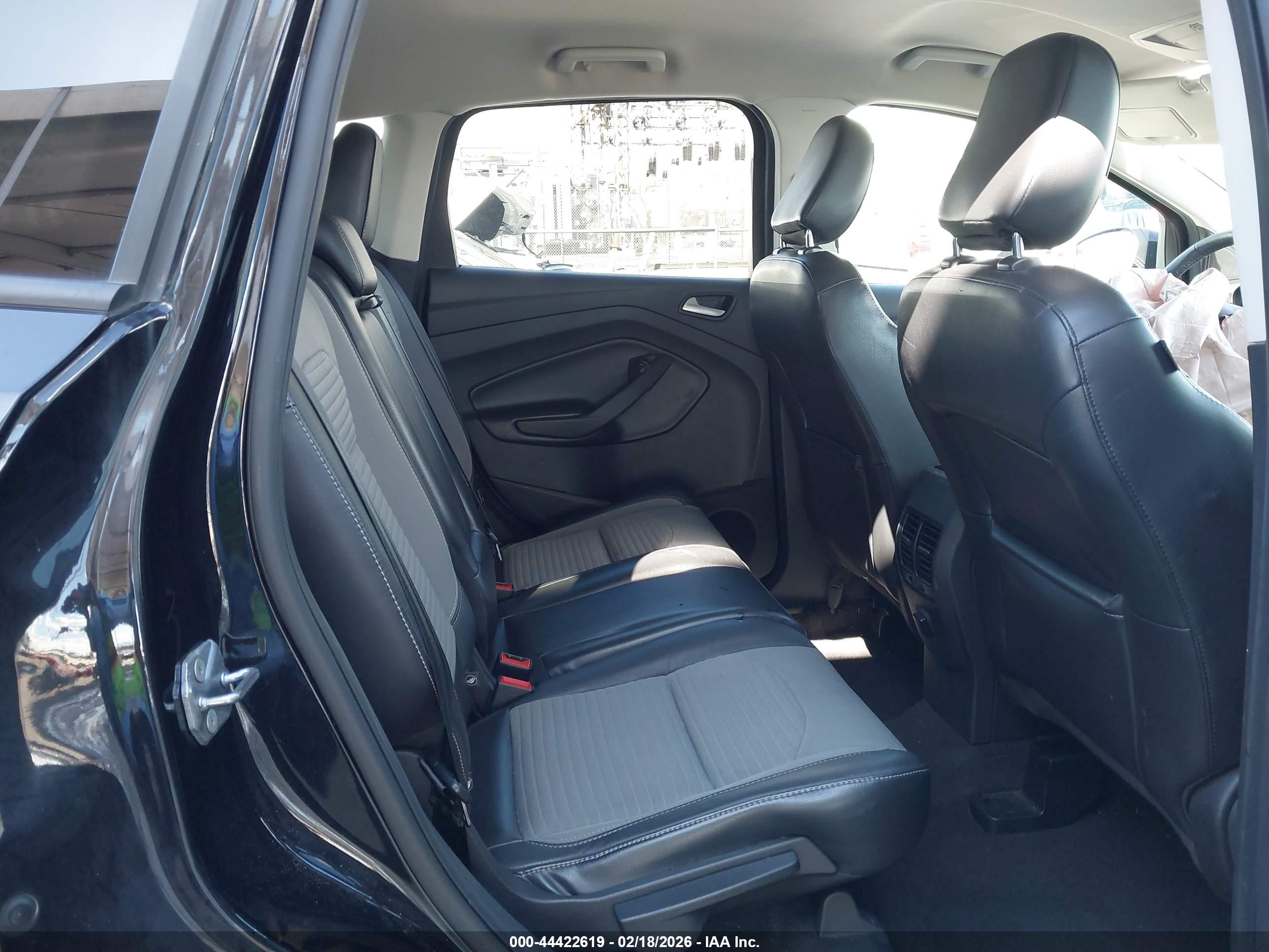 FORD ESCAPE image 8