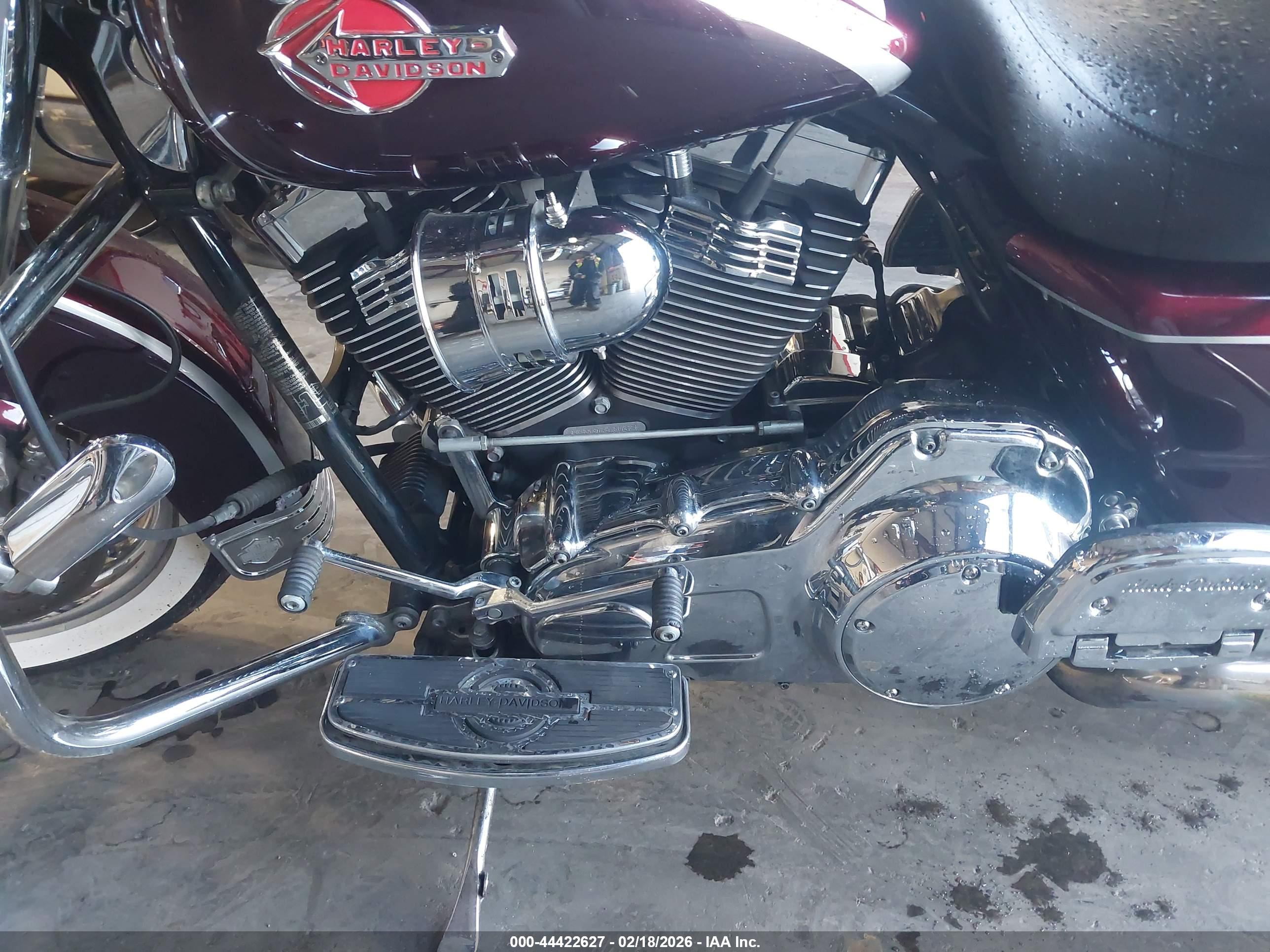 HARLEY-DAVIDSON FLHRC image 9
