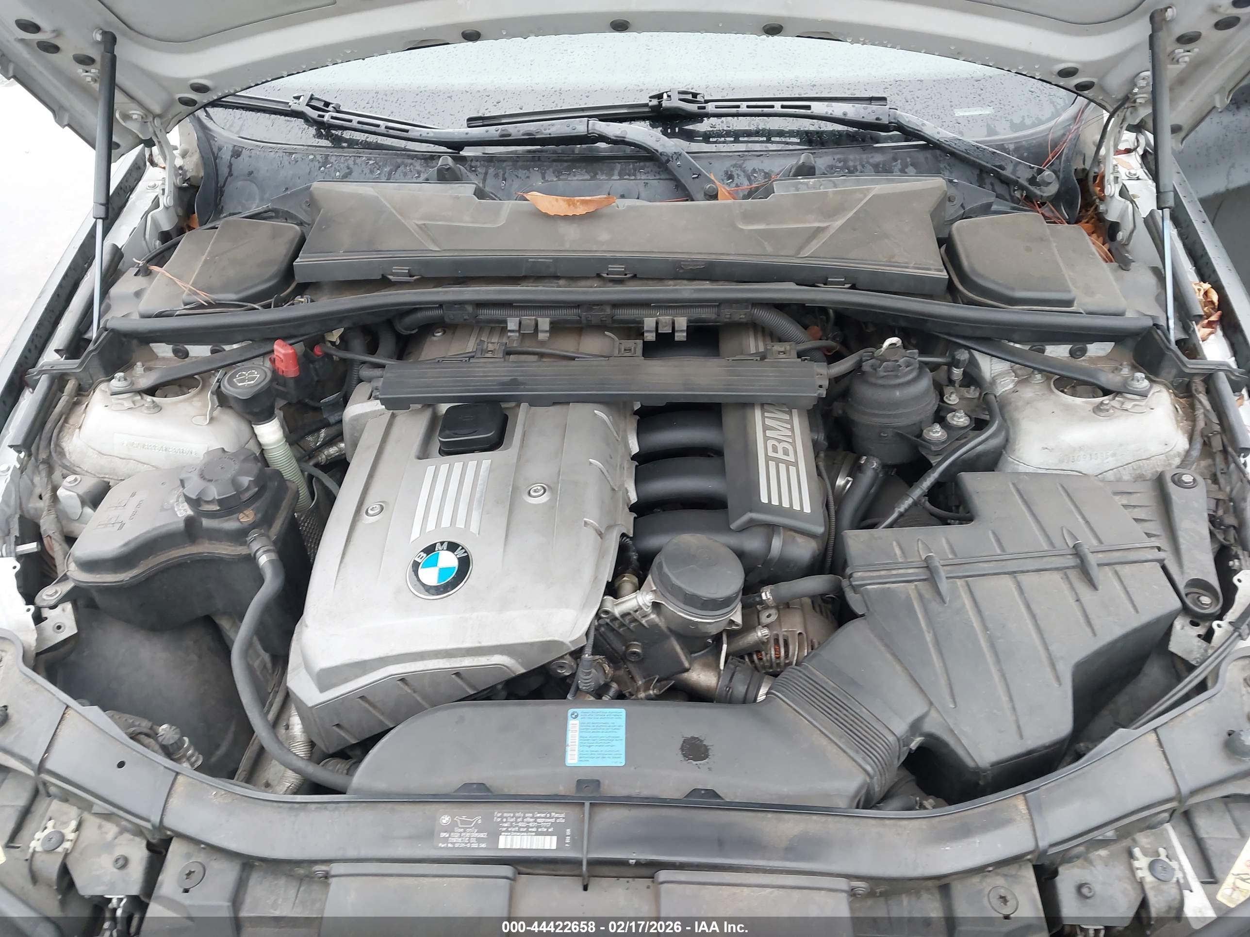 BMW 330I image 10