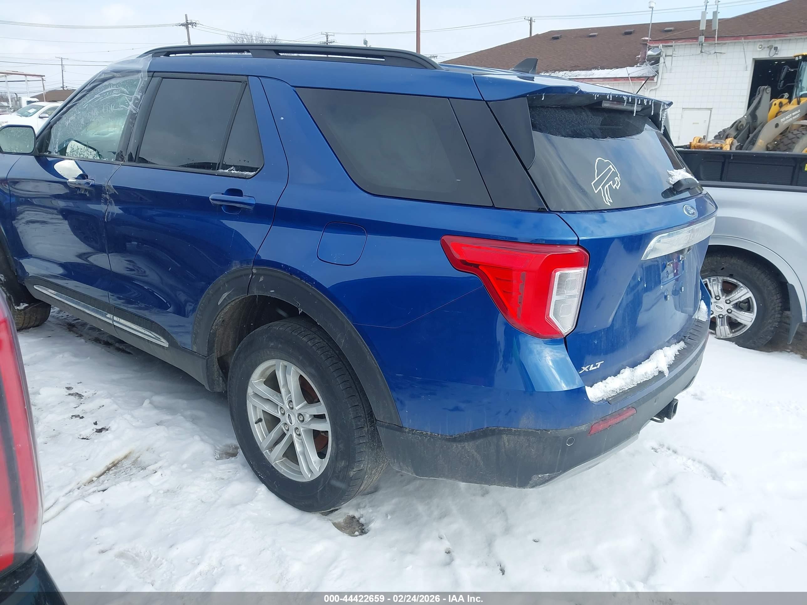 FORD EXPLORER image 3