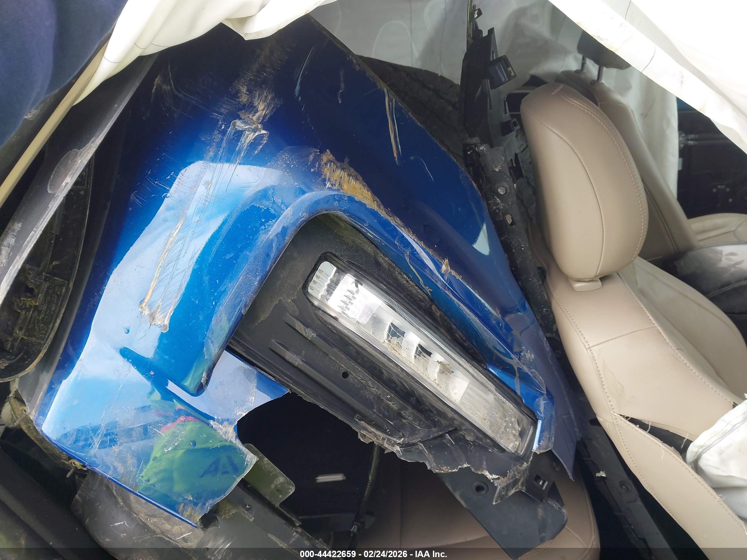 FORD EXPLORER image 8