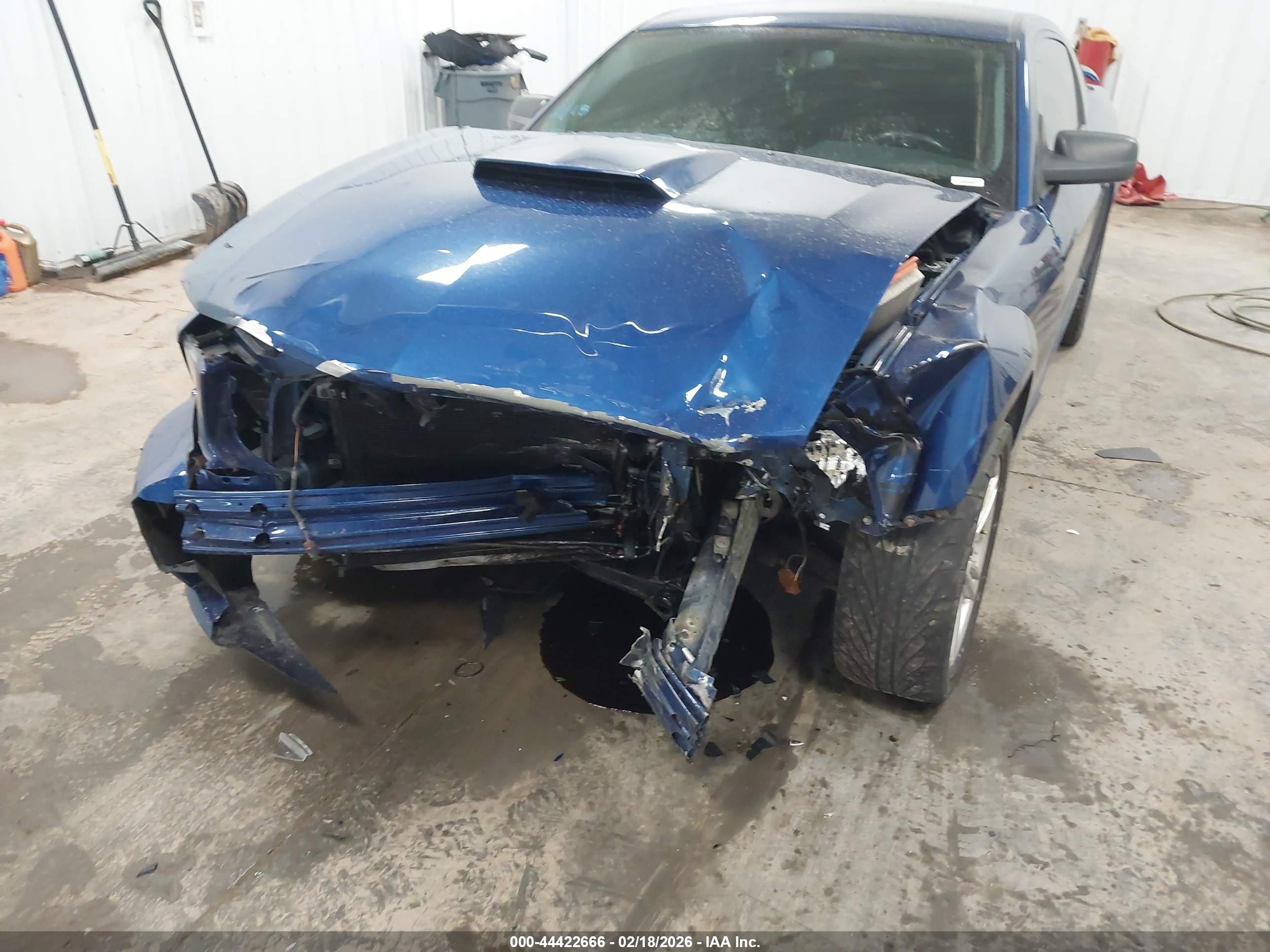 FORD MUSTANG image 6