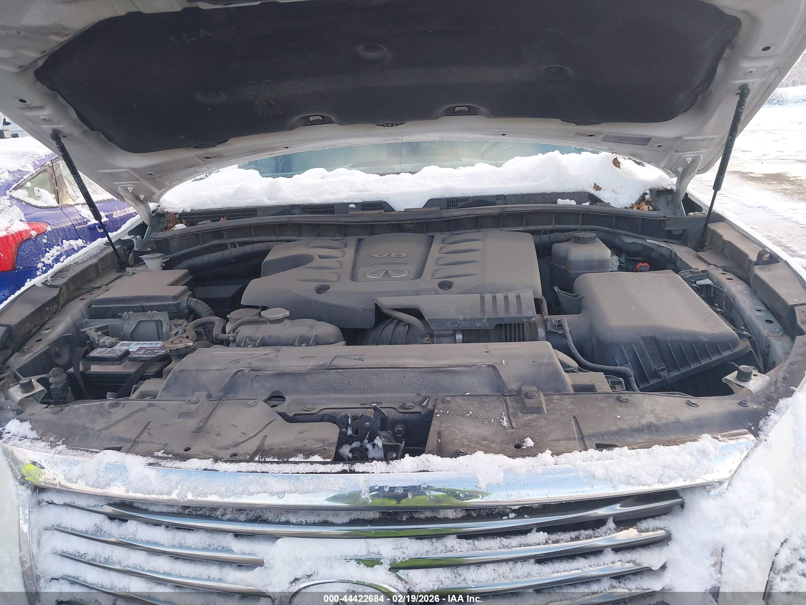 INFINITI QX56 image 10