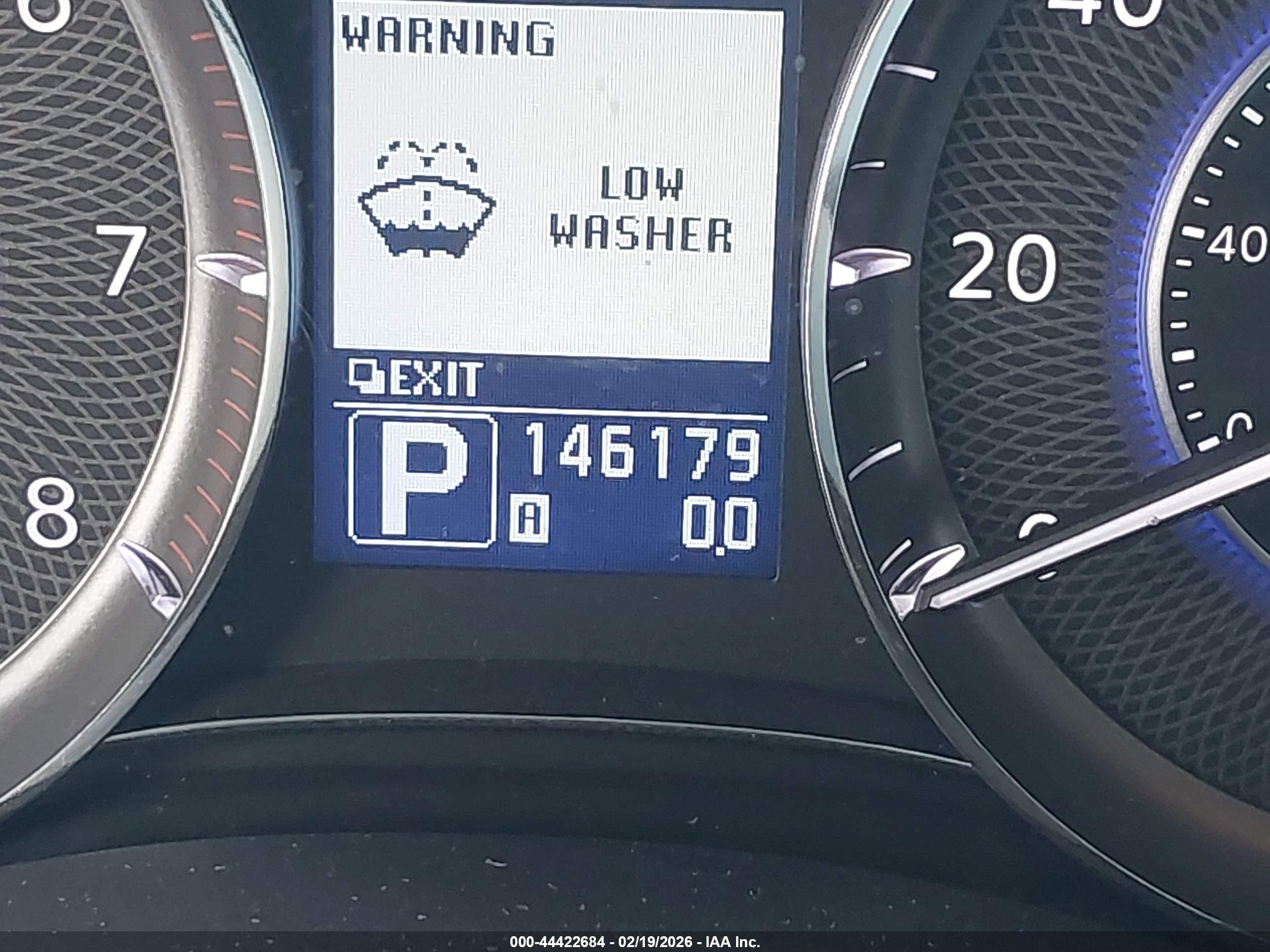 INFINITI QX56 image 7