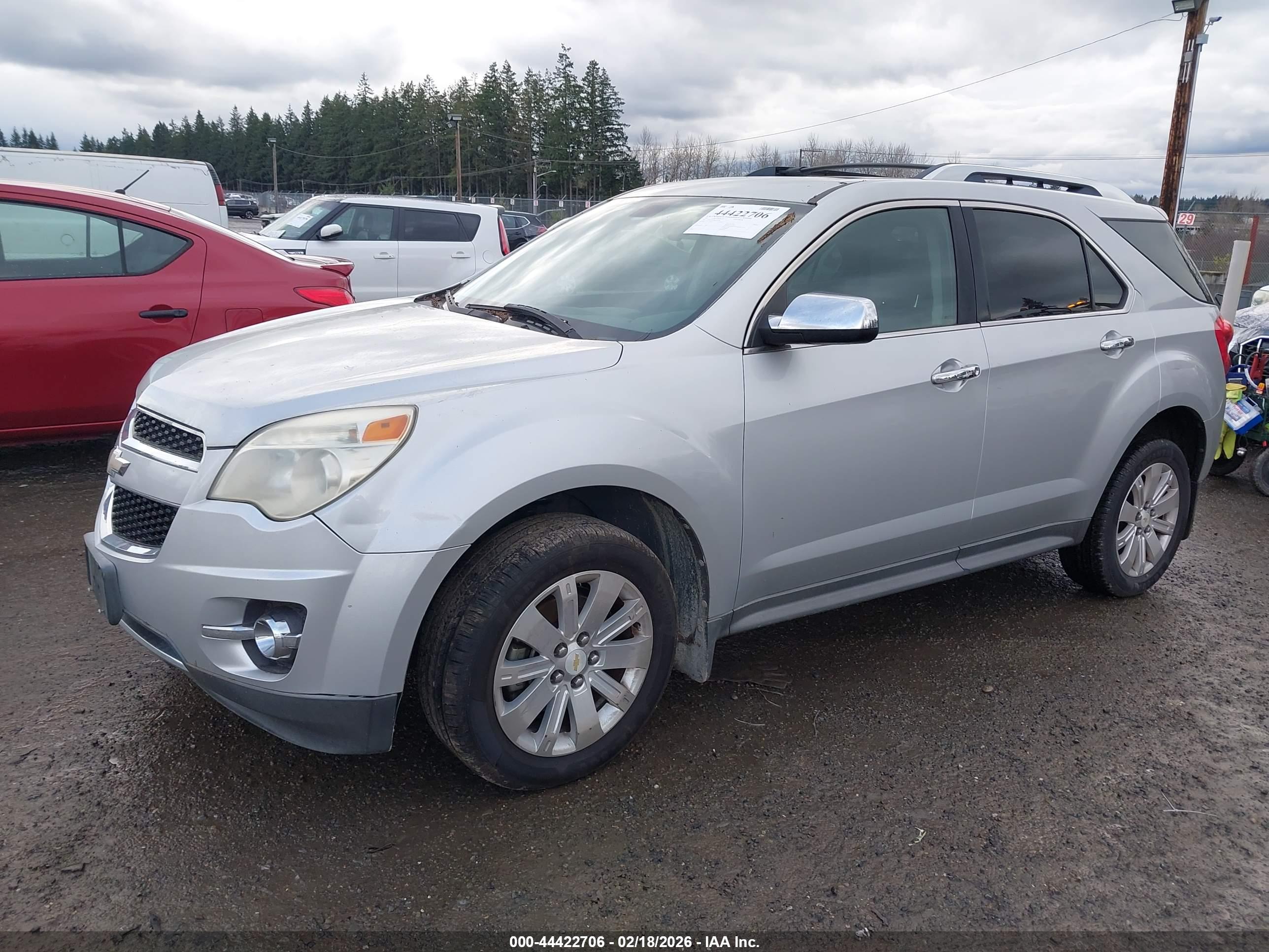 CHEVROLET EQUINOX image 2