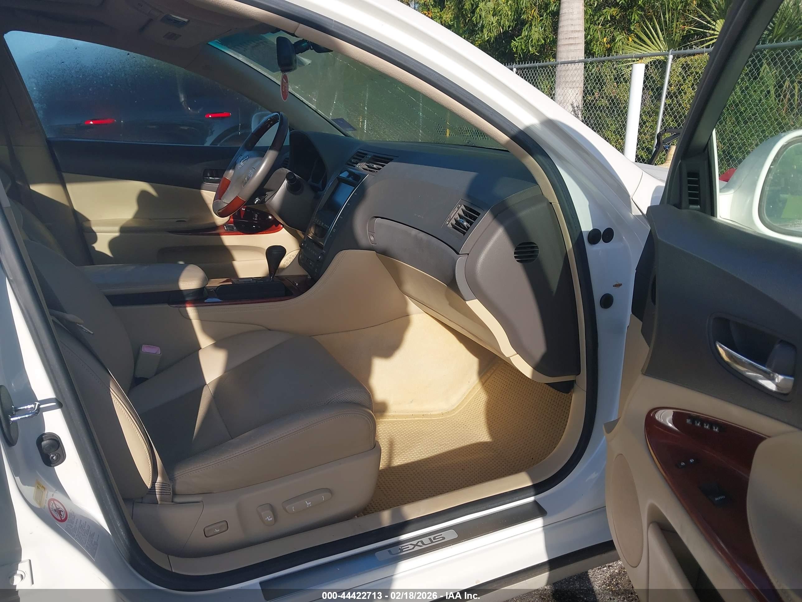 LEXUS GS image 5