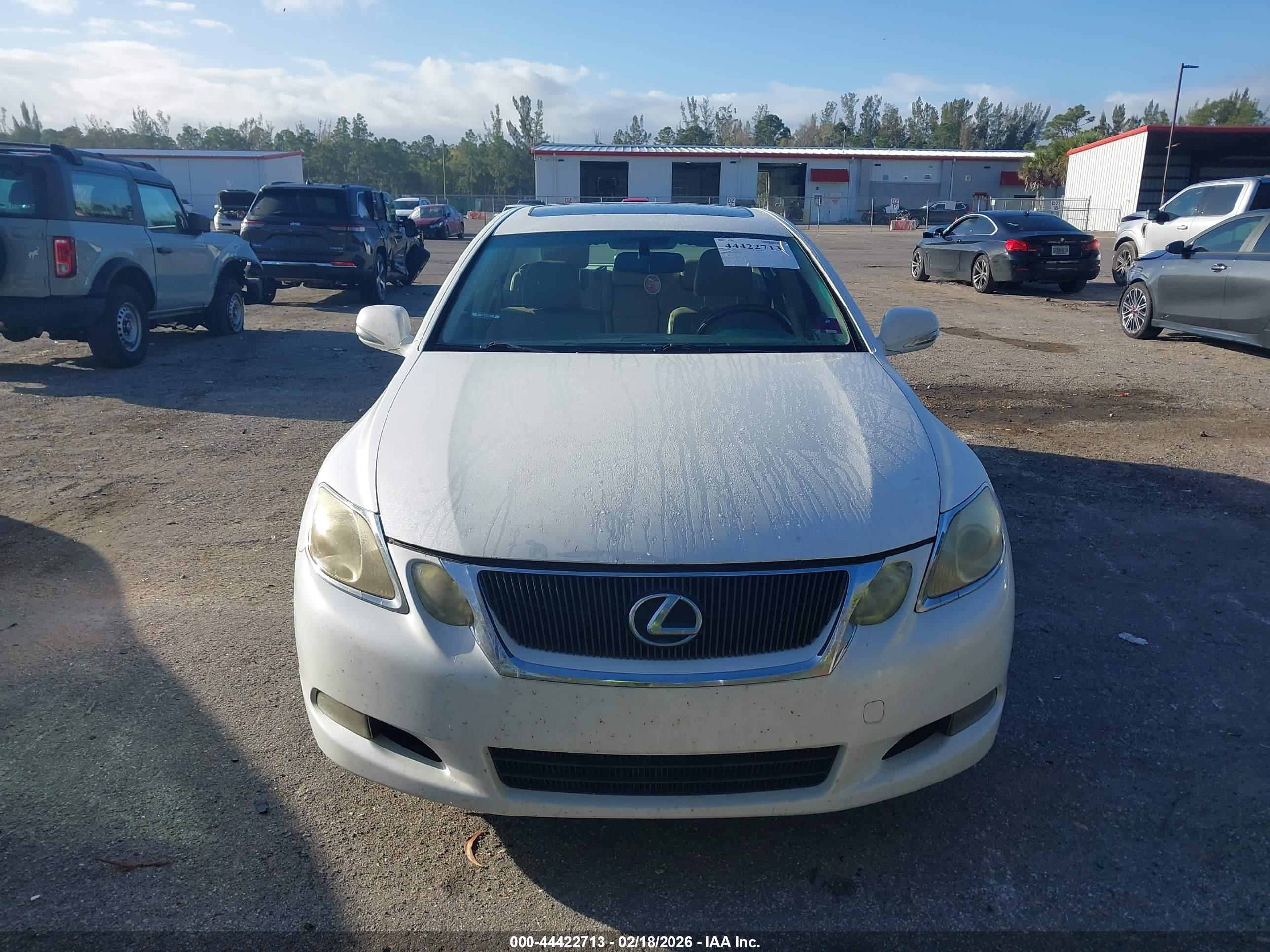 LEXUS GS image 6