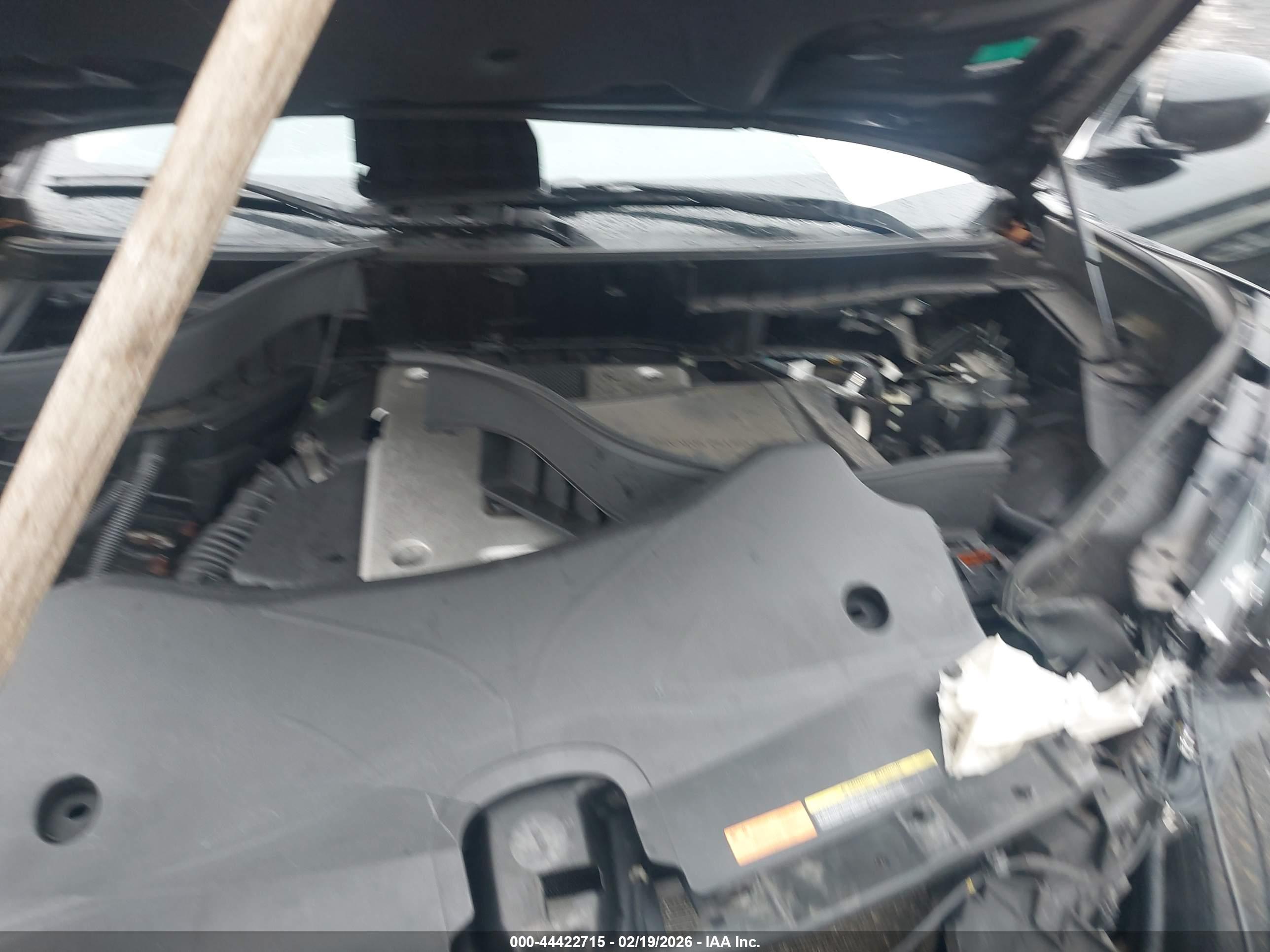 INFINITI QX70 image 10